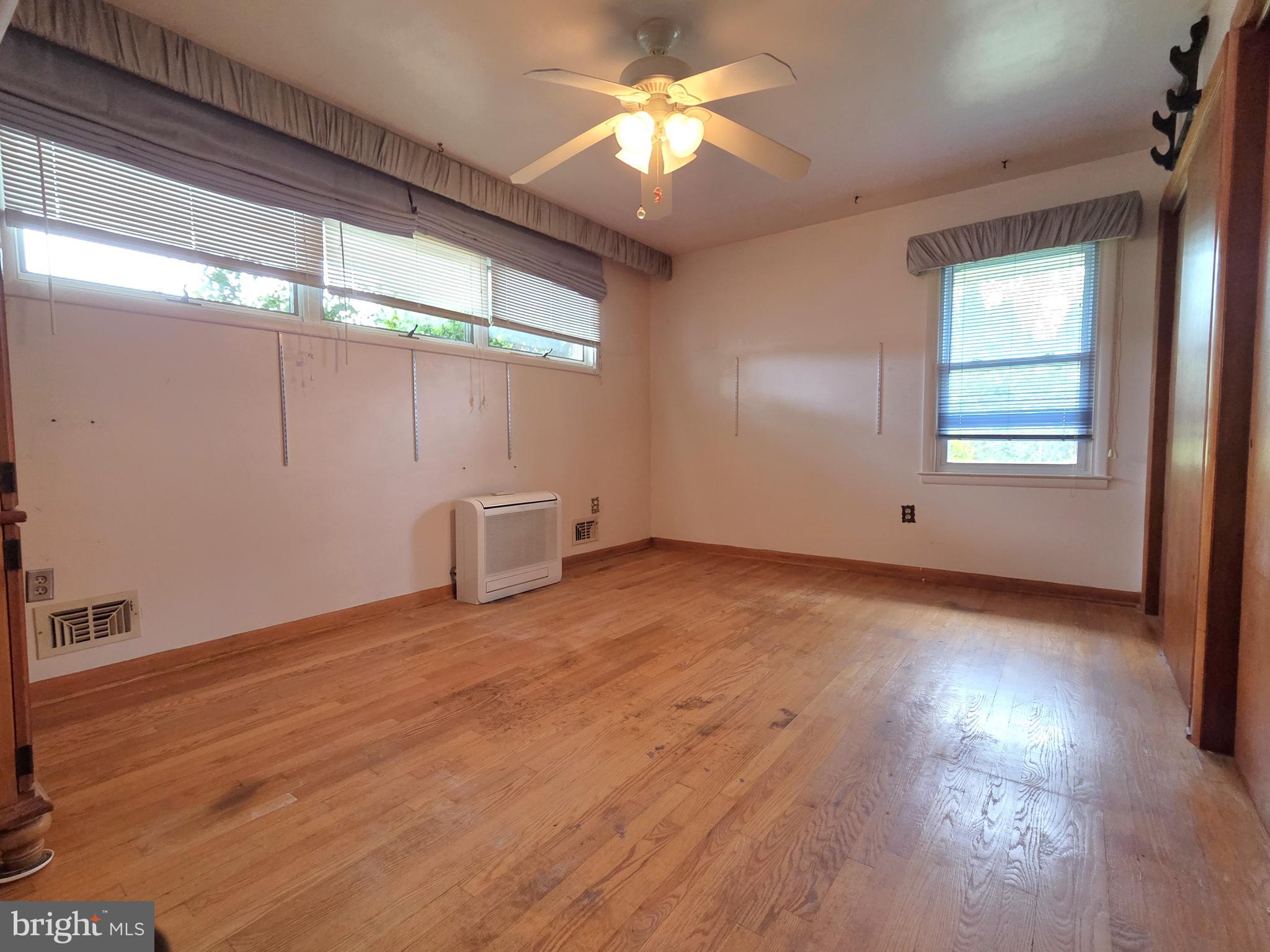 JARRETTSVILLE - Residential