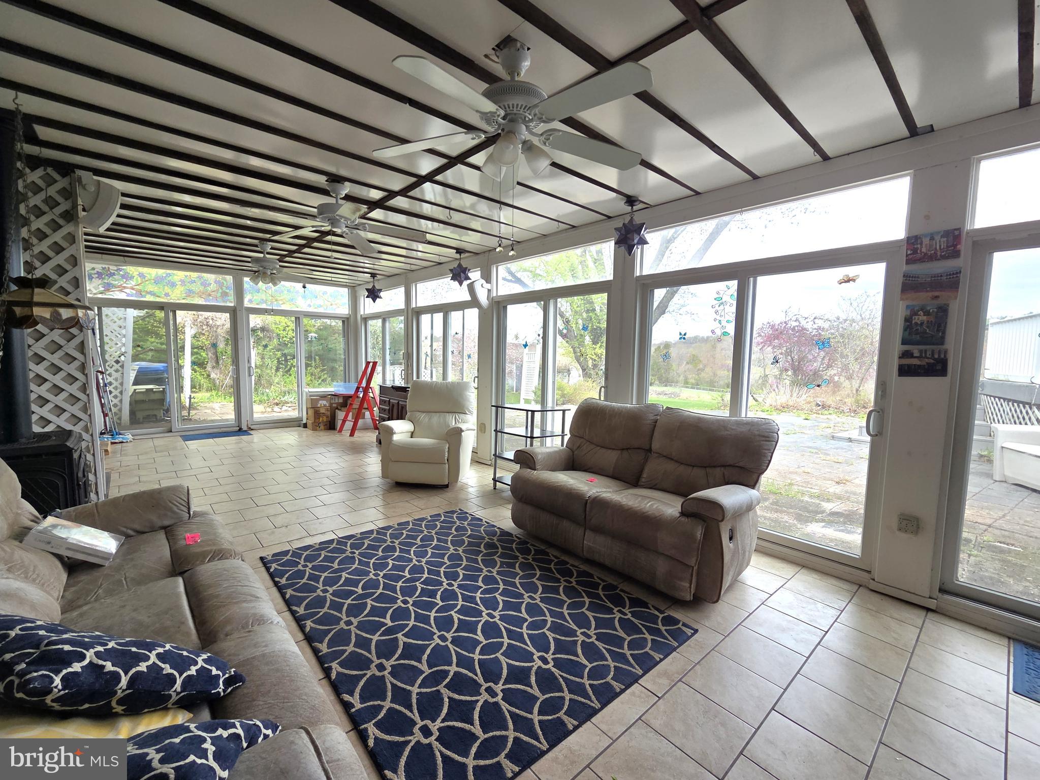 JARRETTSVILLE - Residential