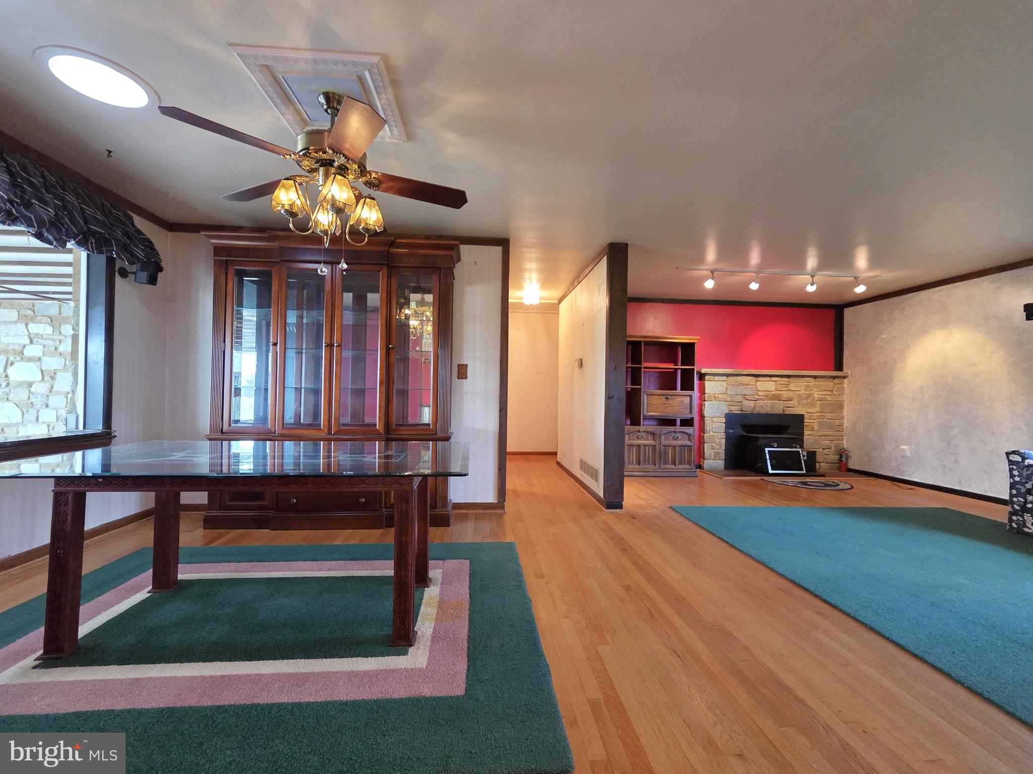 JARRETTSVILLE - Residential