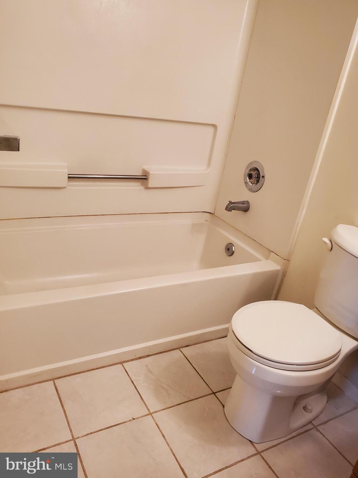 CATONSVILLE GATEWAY - Residential Lease