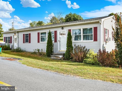 29 ELM AVENUE TEMPLE PA 19560