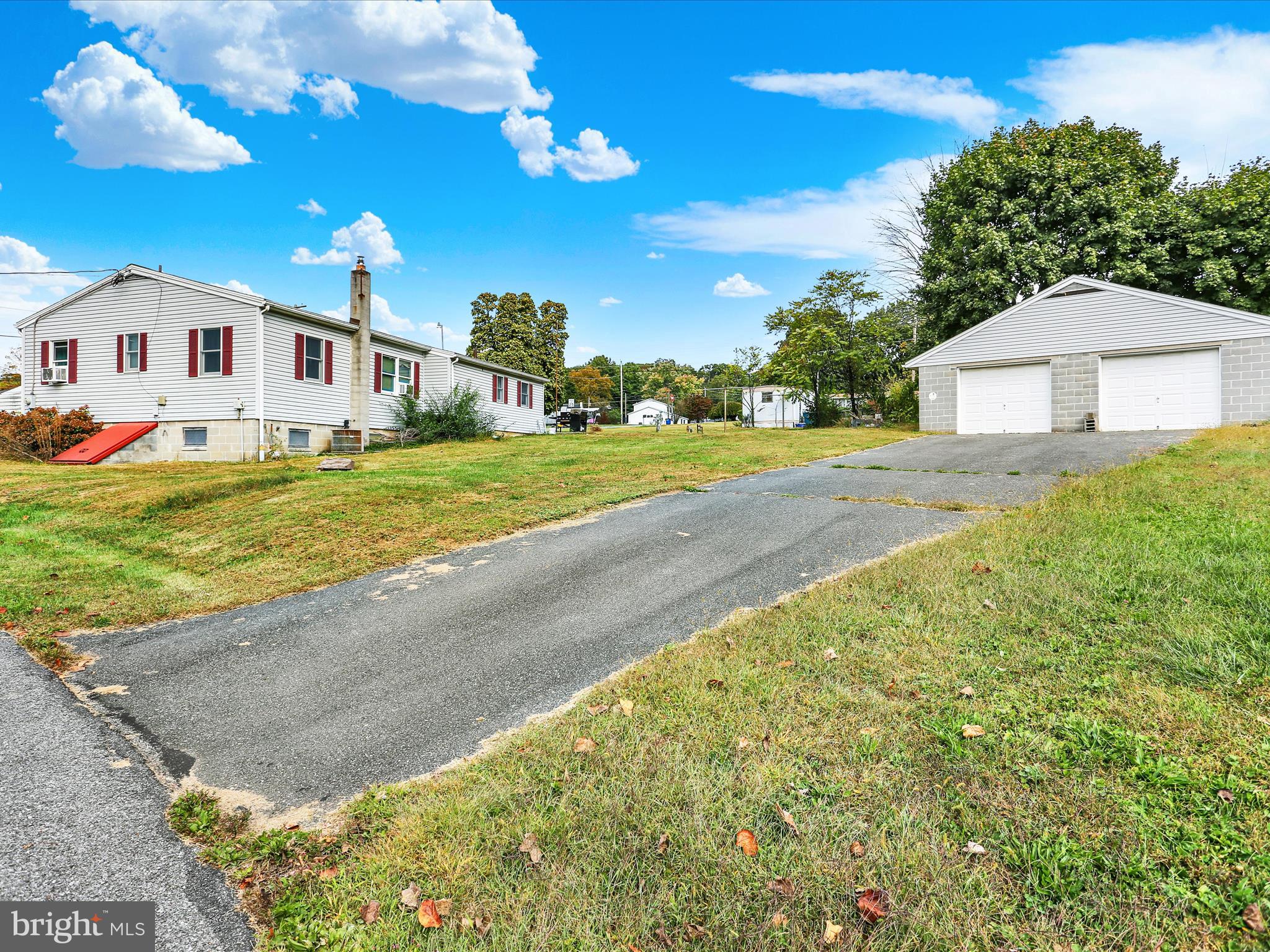 29 ELM AVENUE
