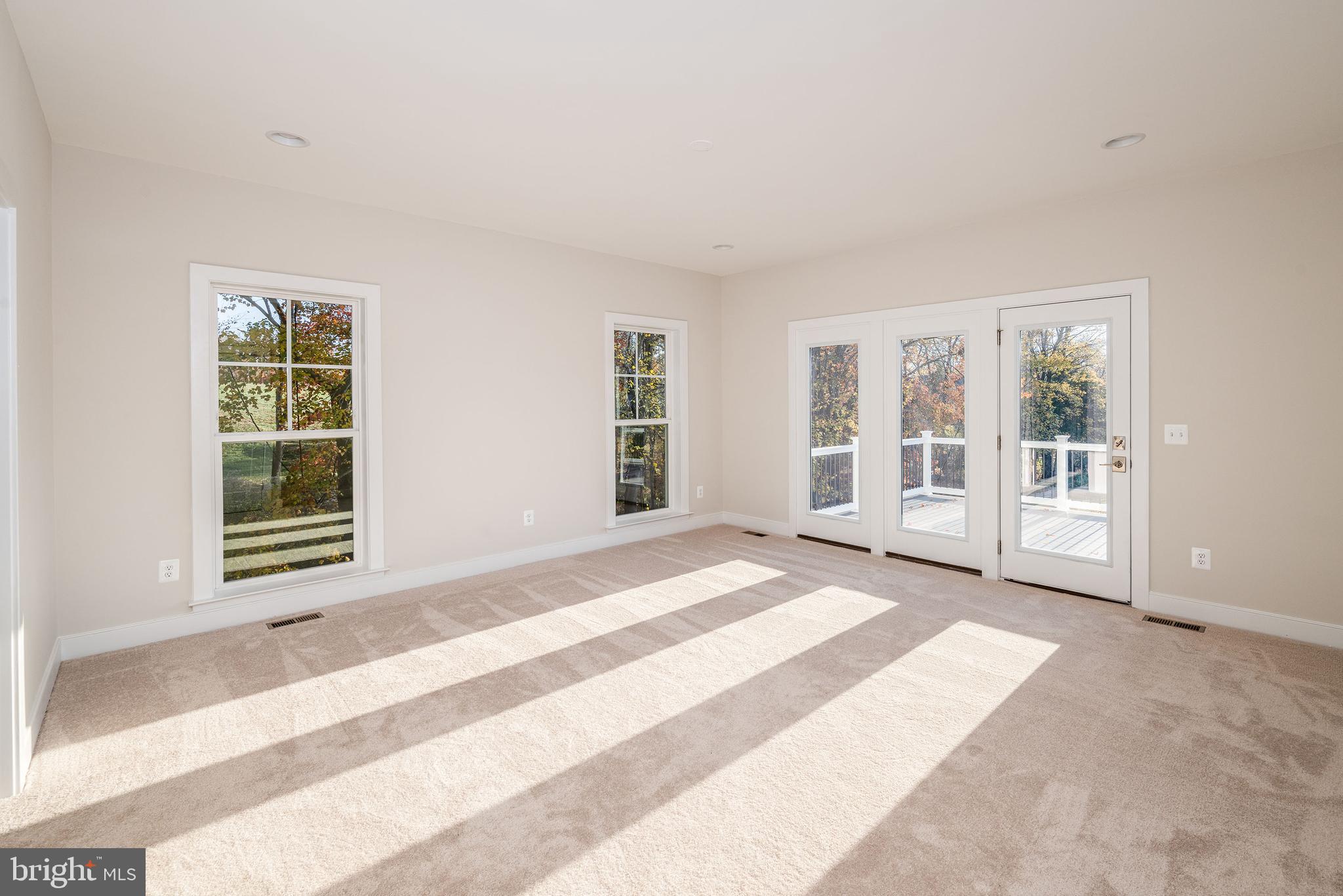 ELK CREEK LANDING - Residential