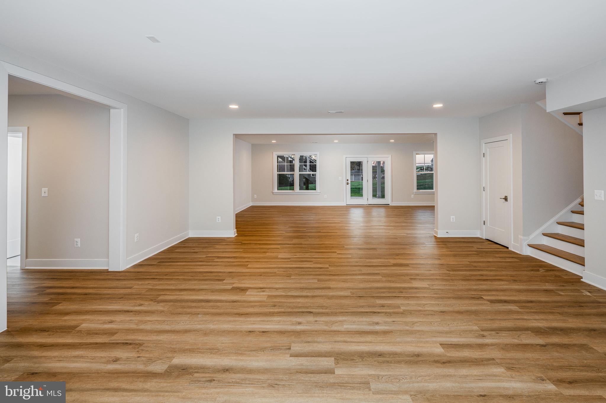 ELK CREEK LANDING - Residential