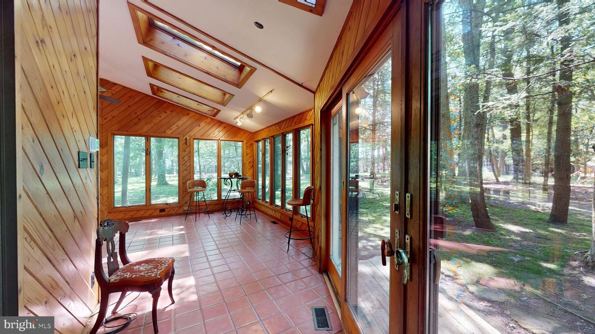 5 PLEASANT MILL COURT