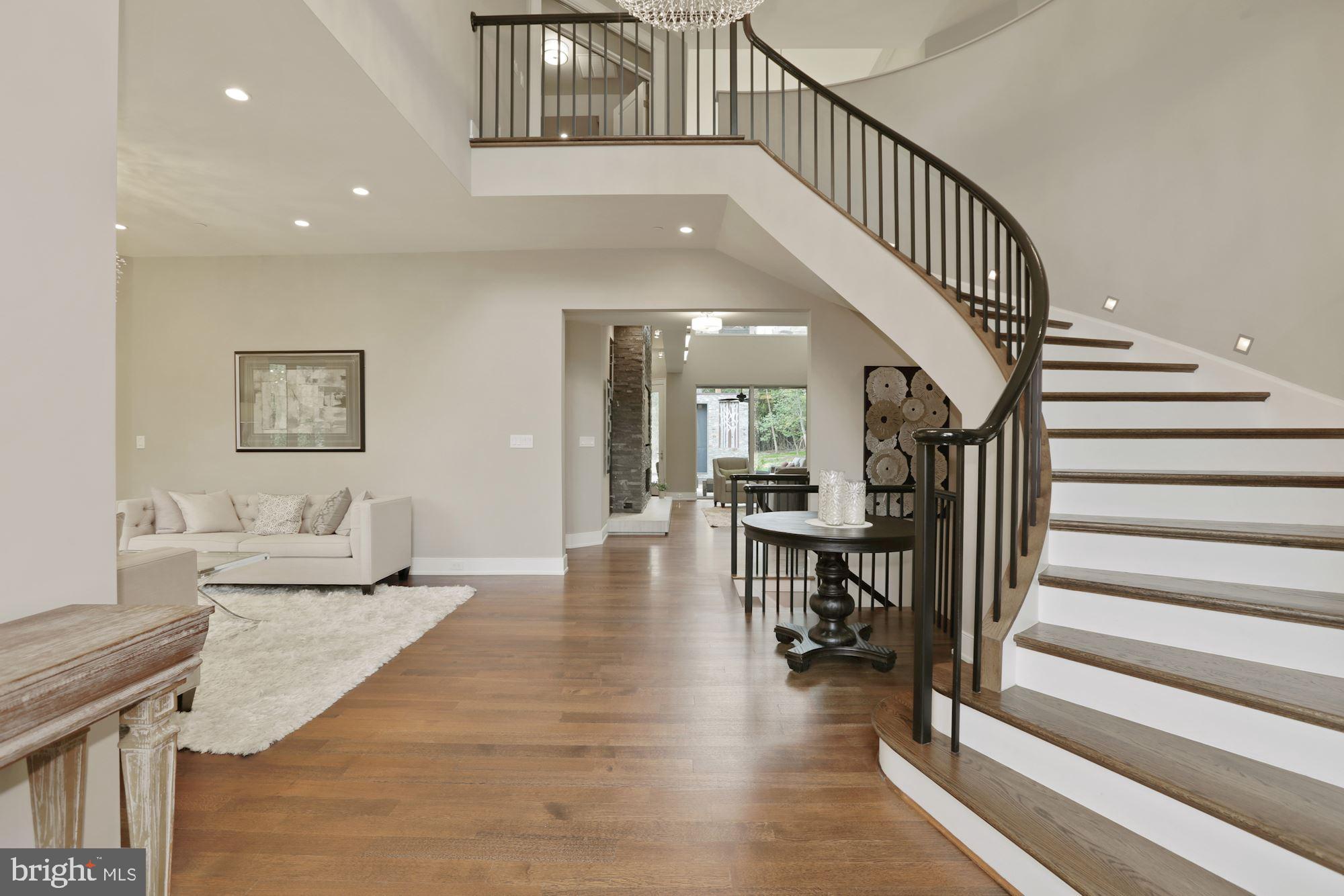 WILLIAMSBURG ESTATES - Residential