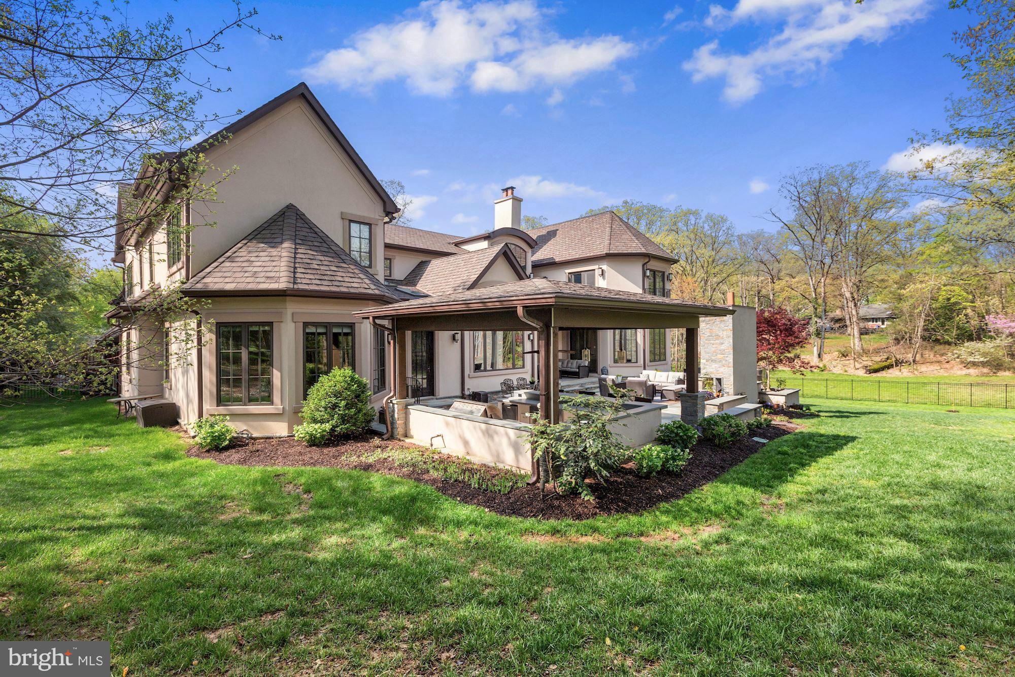 WILLIAMSBURG ESTATES - Residential