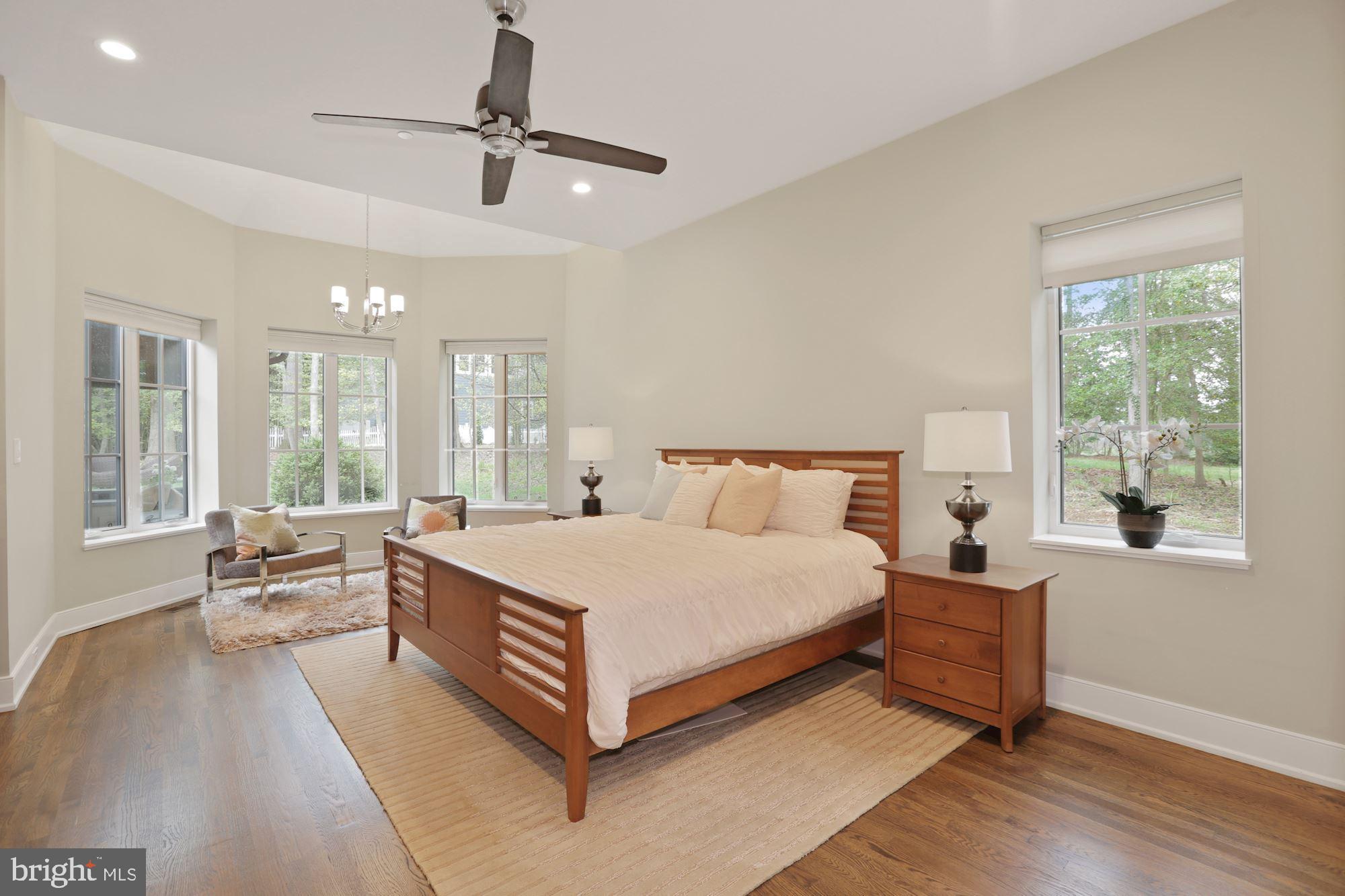 WILLIAMSBURG ESTATES - Residential