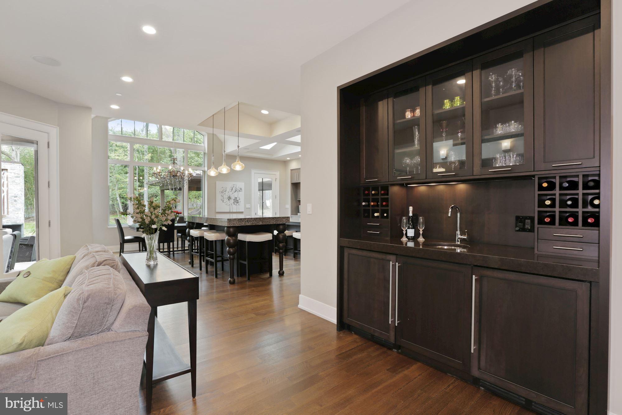 WILLIAMSBURG ESTATES - Residential