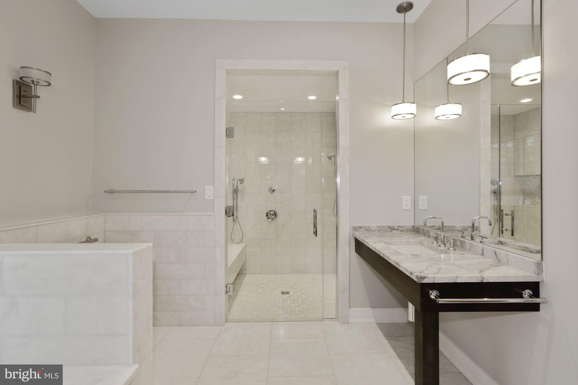 WILLIAMSBURG ESTATES - Residential