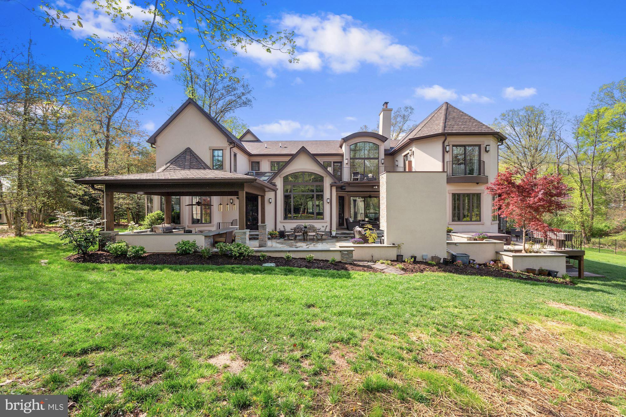 WILLIAMSBURG ESTATES - Residential