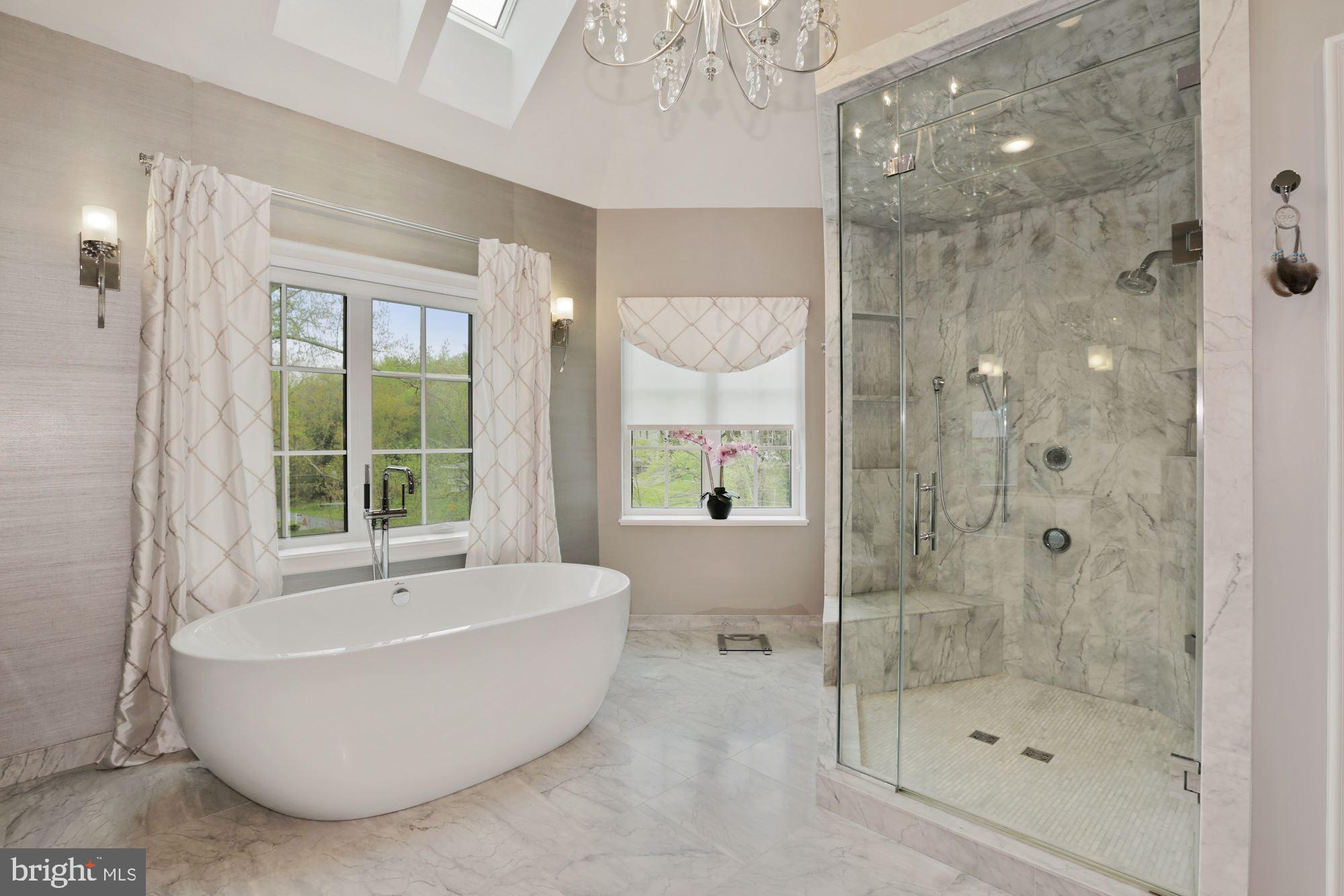 WILLIAMSBURG ESTATES - Residential