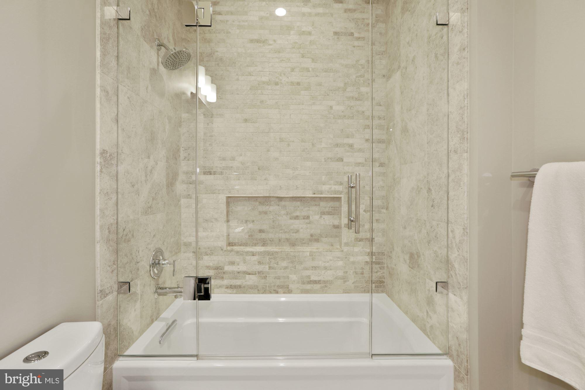 WILLIAMSBURG ESTATES - Residential