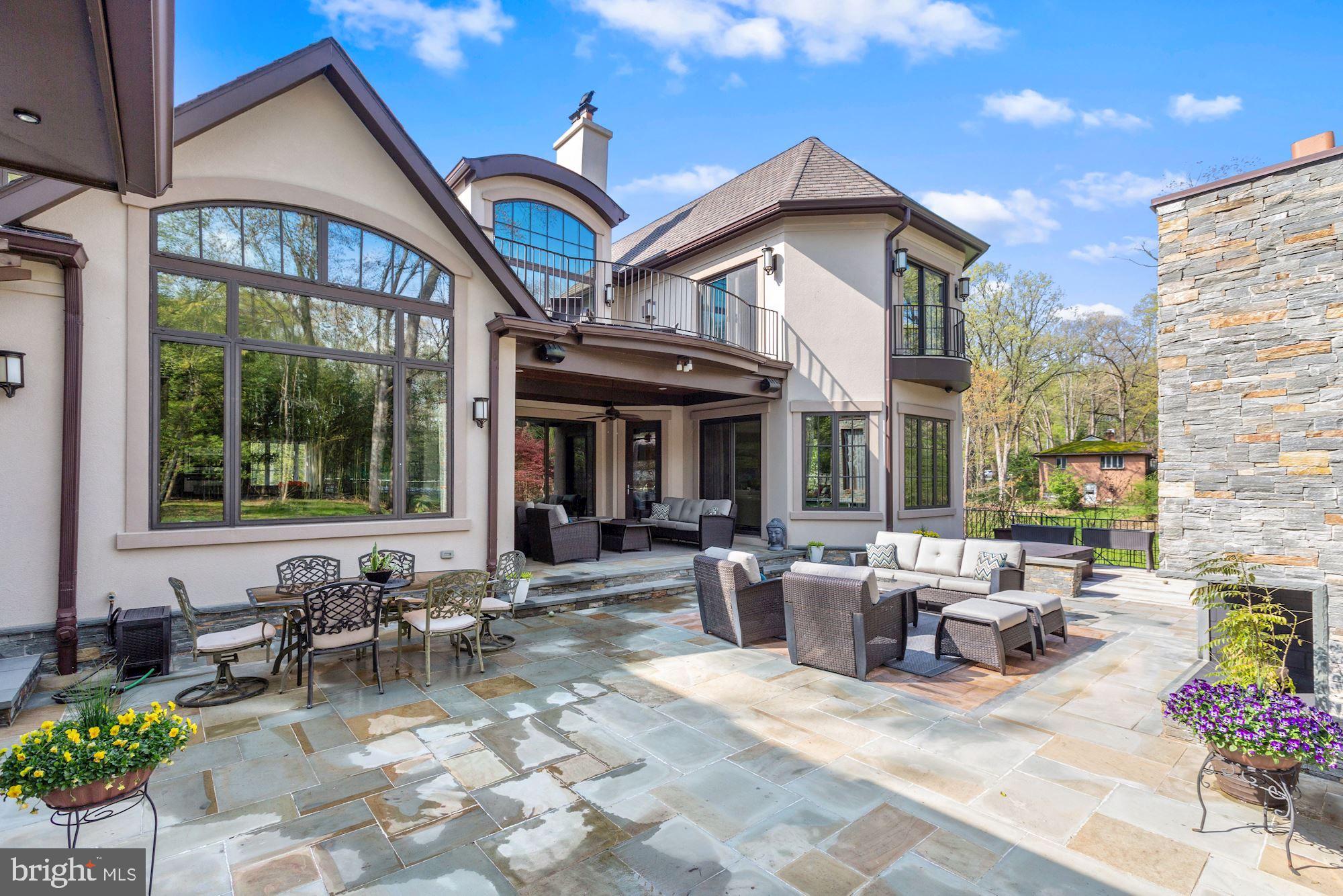 WILLIAMSBURG ESTATES - Residential