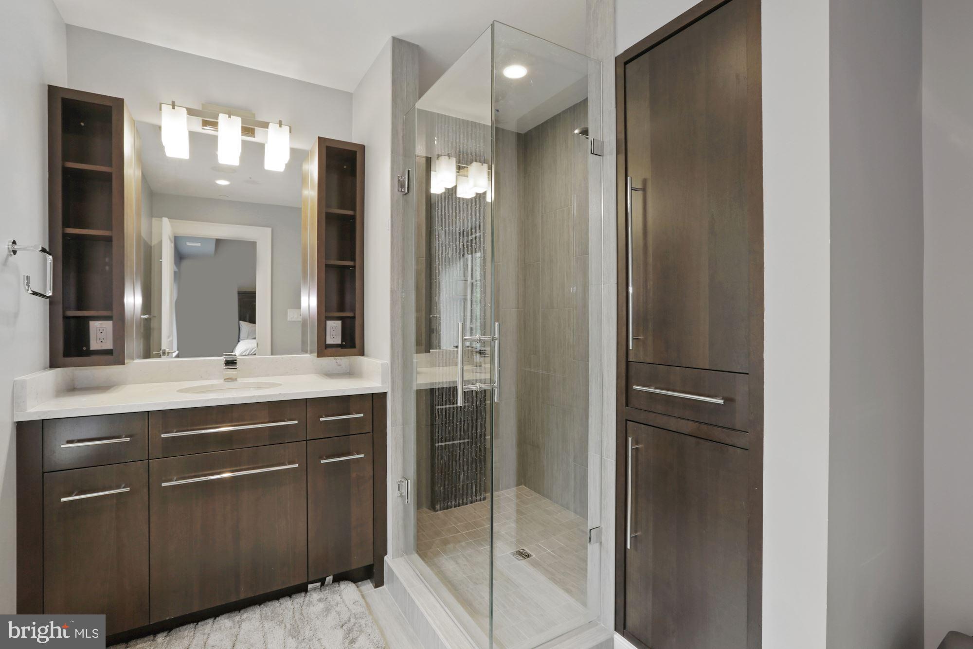 WILLIAMSBURG ESTATES - Residential