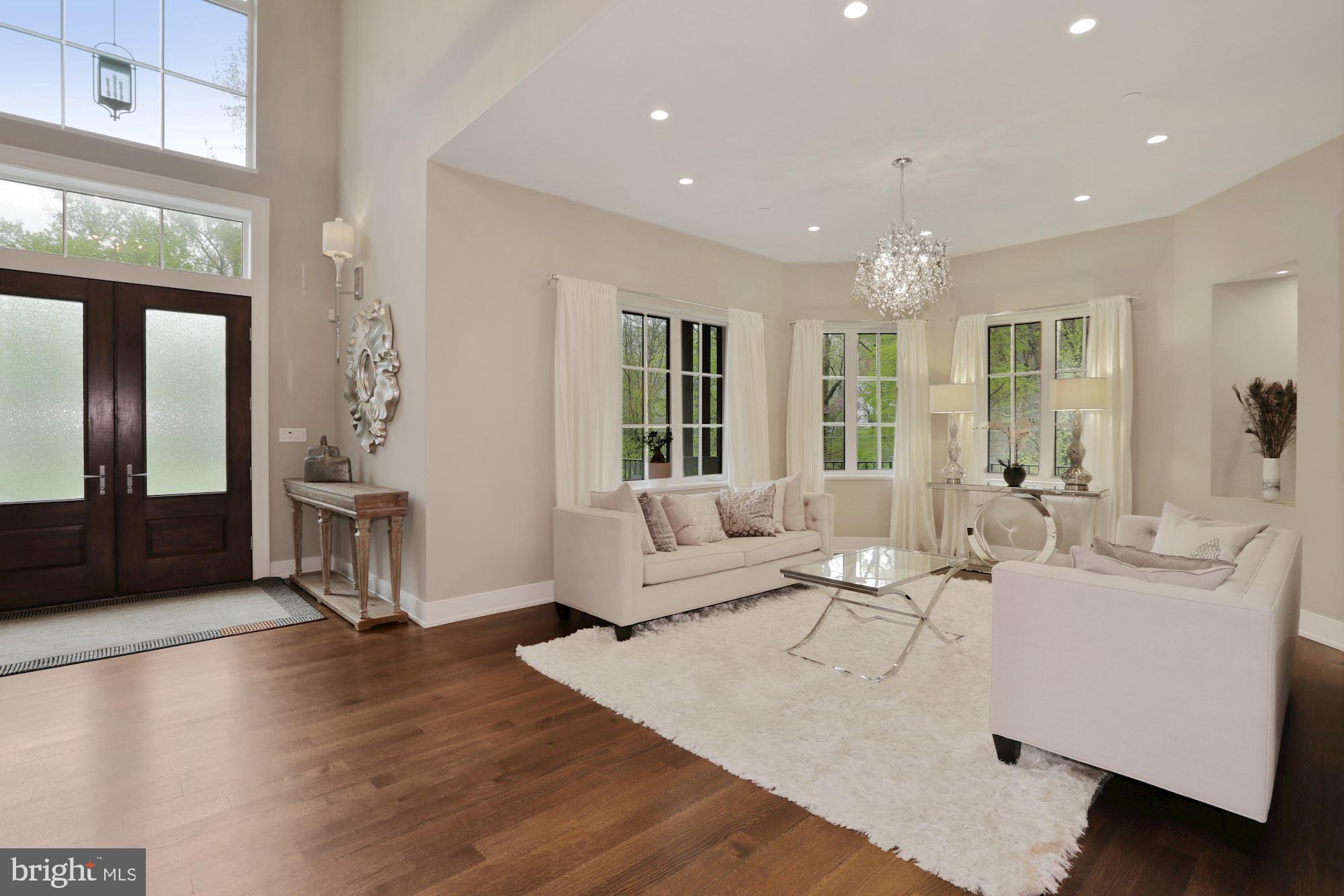 WILLIAMSBURG ESTATES - Residential