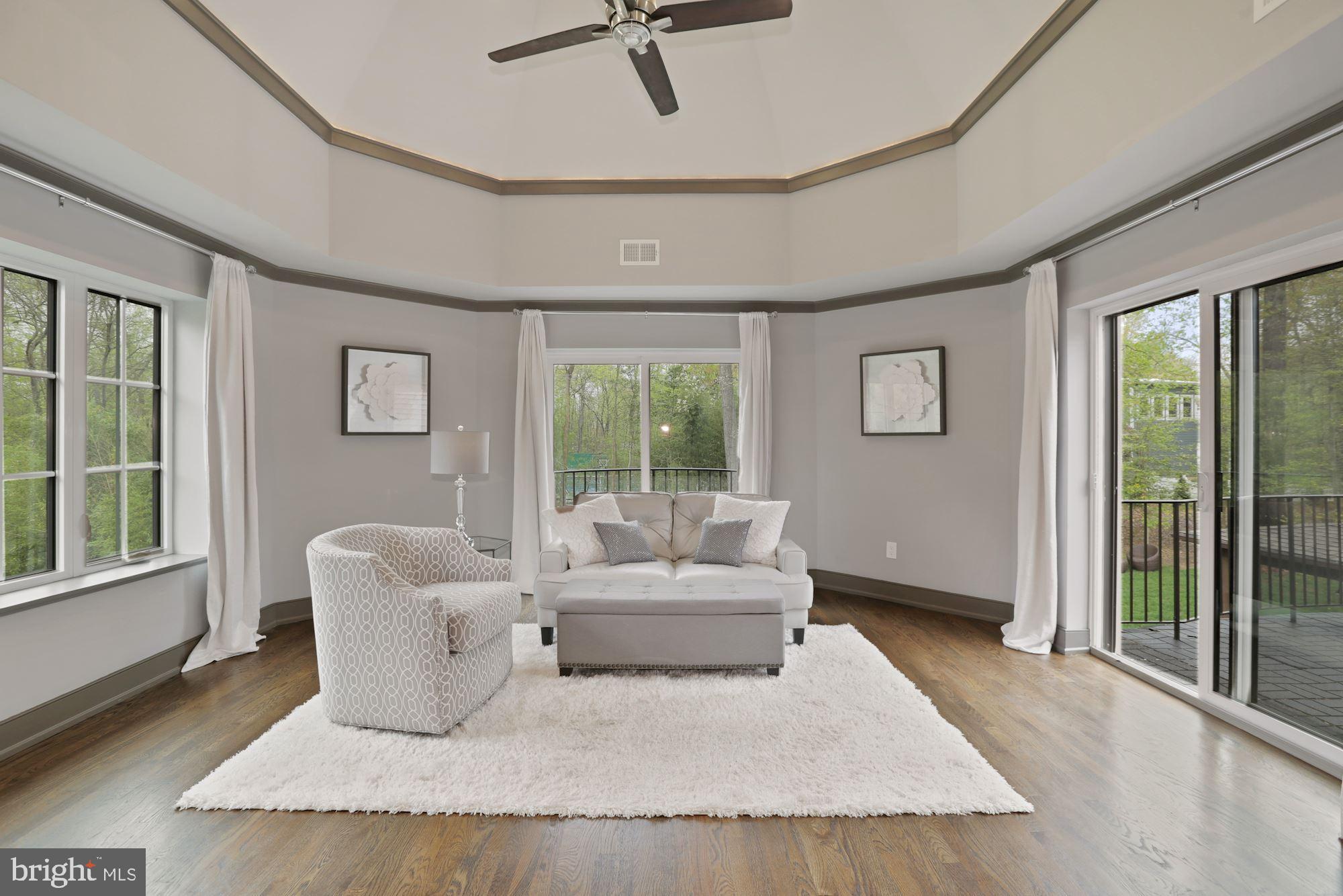 WILLIAMSBURG ESTATES - Residential