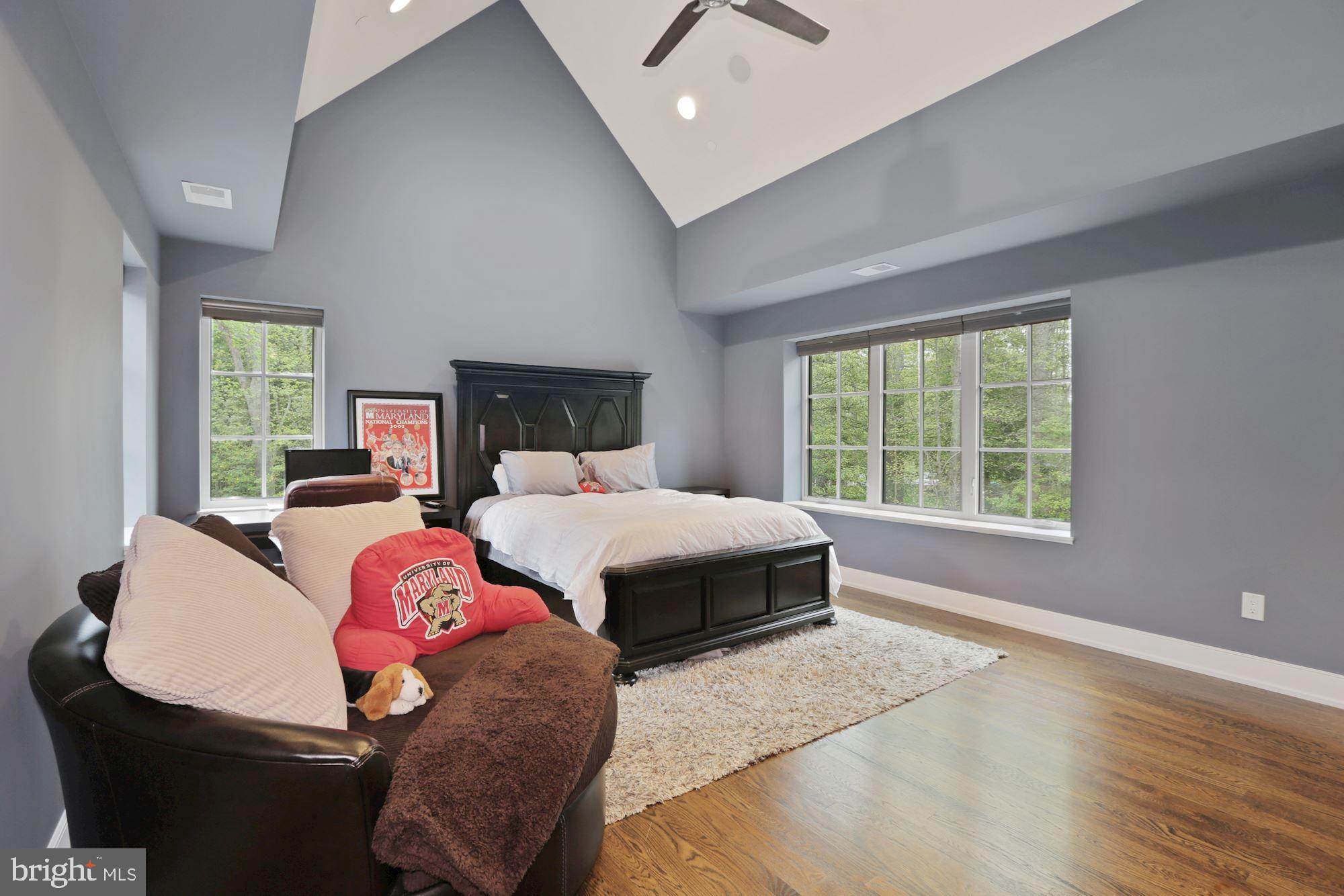 WILLIAMSBURG ESTATES - Residential