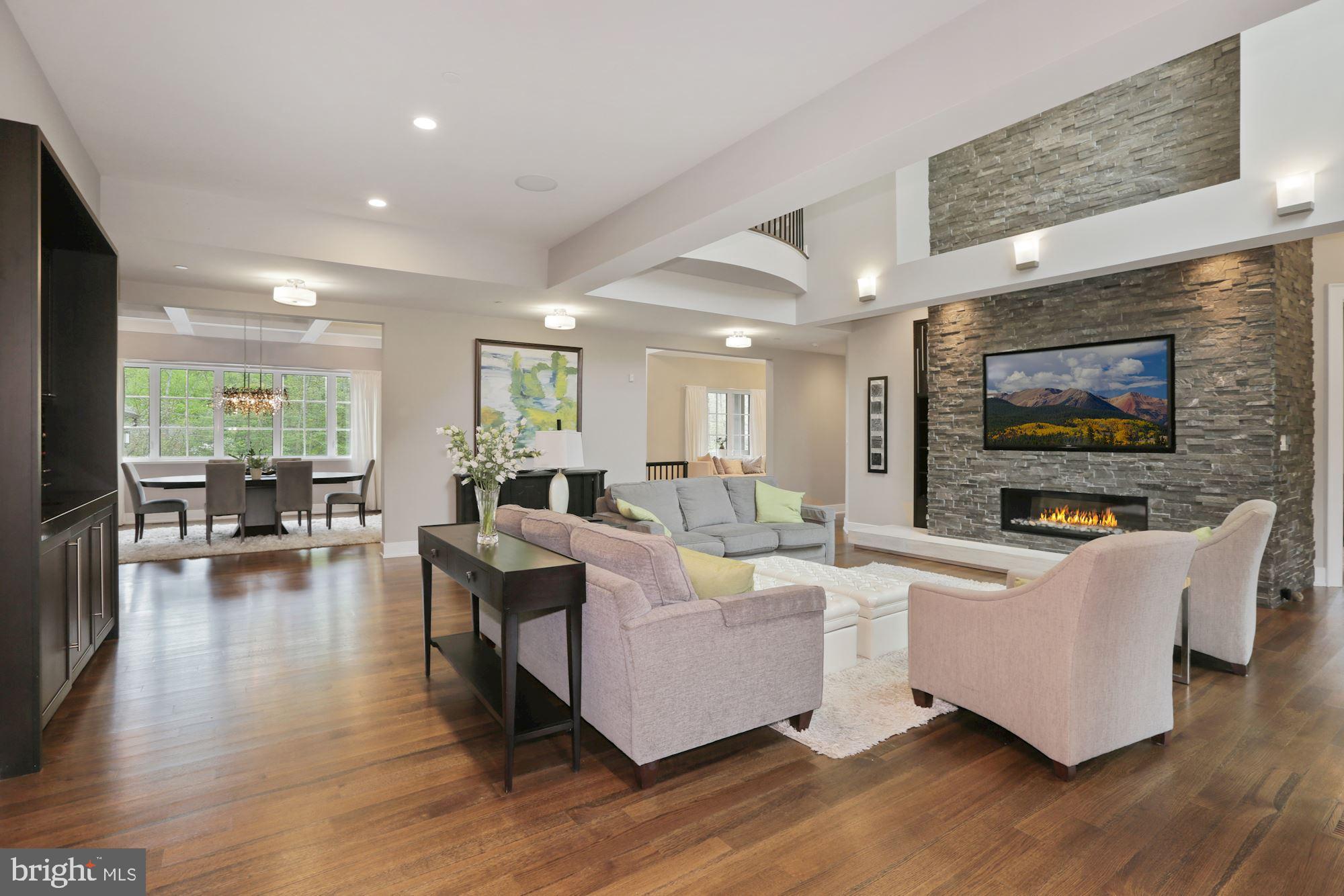 WILLIAMSBURG ESTATES - Residential