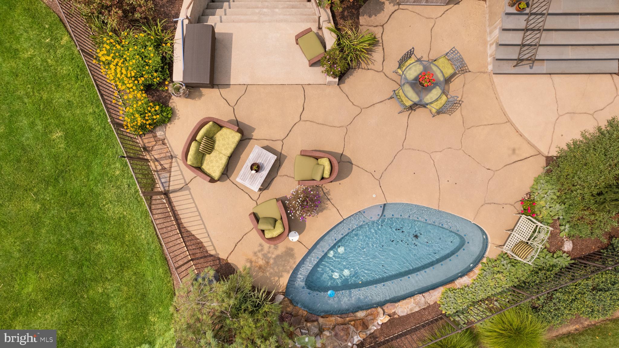 PICKERING MEADOWS - Residential