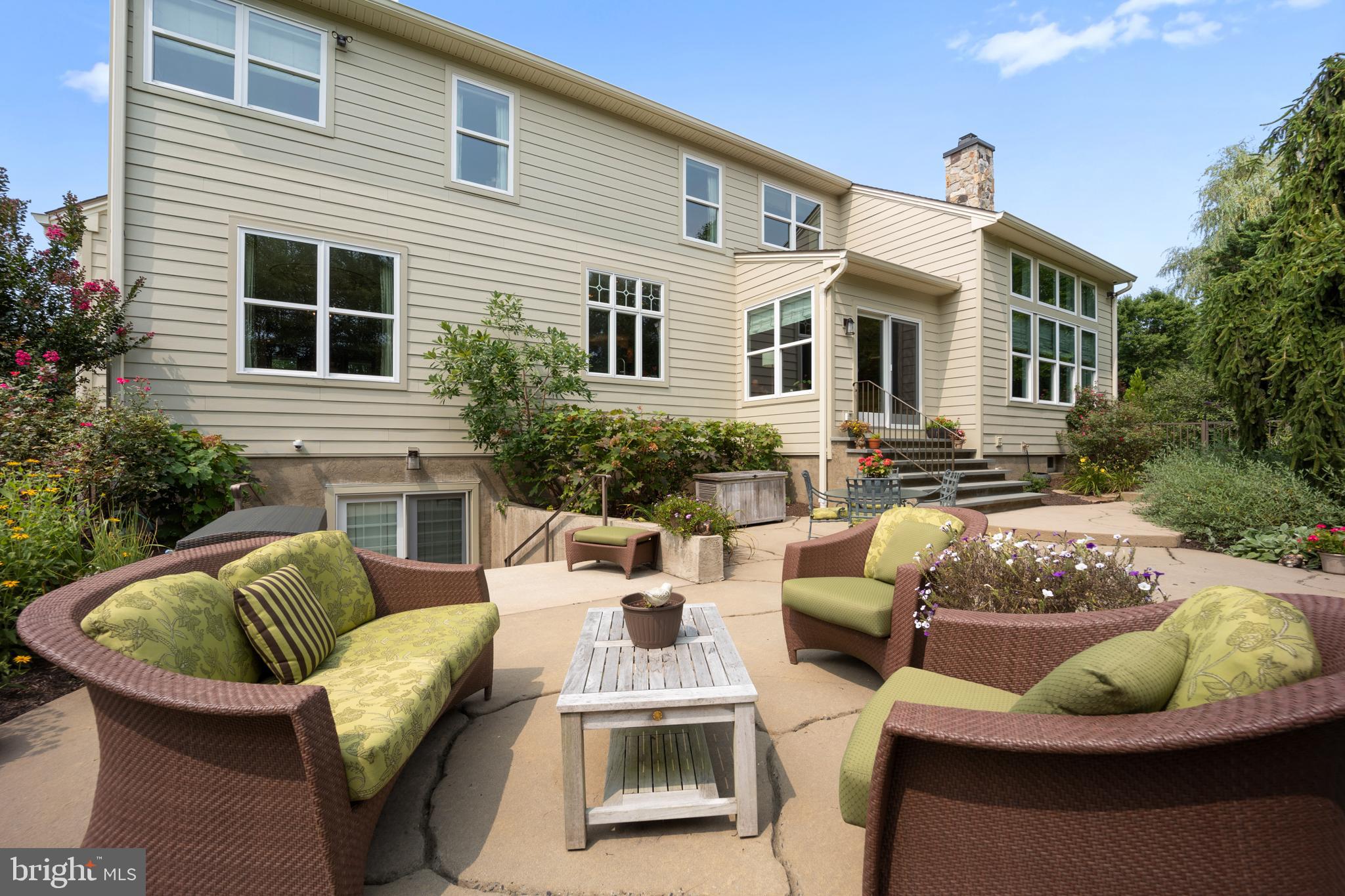 PICKERING MEADOWS - Residential