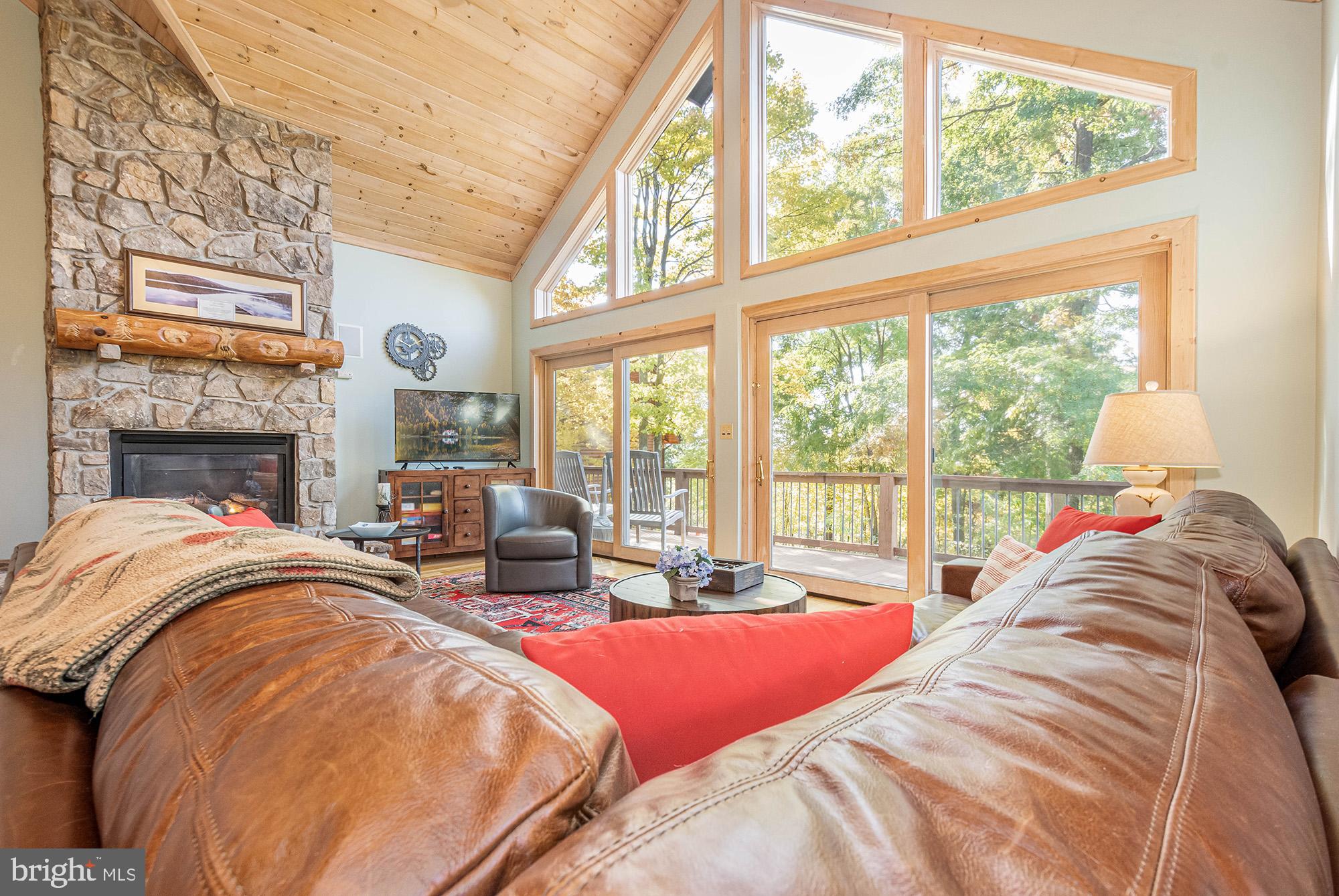 DEEP CREEK HIGHLANDS - Residential