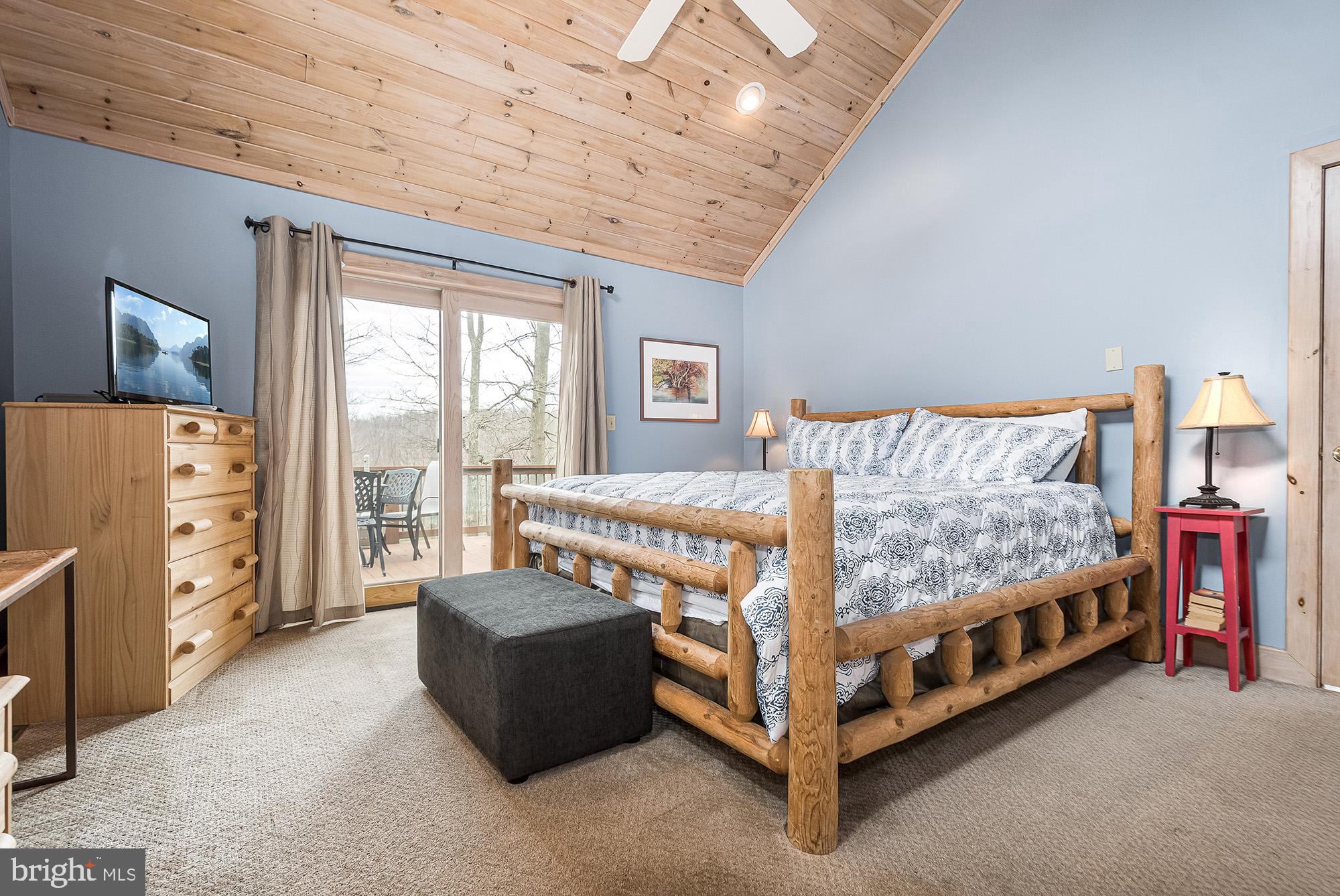 DEEP CREEK HIGHLANDS - Residential