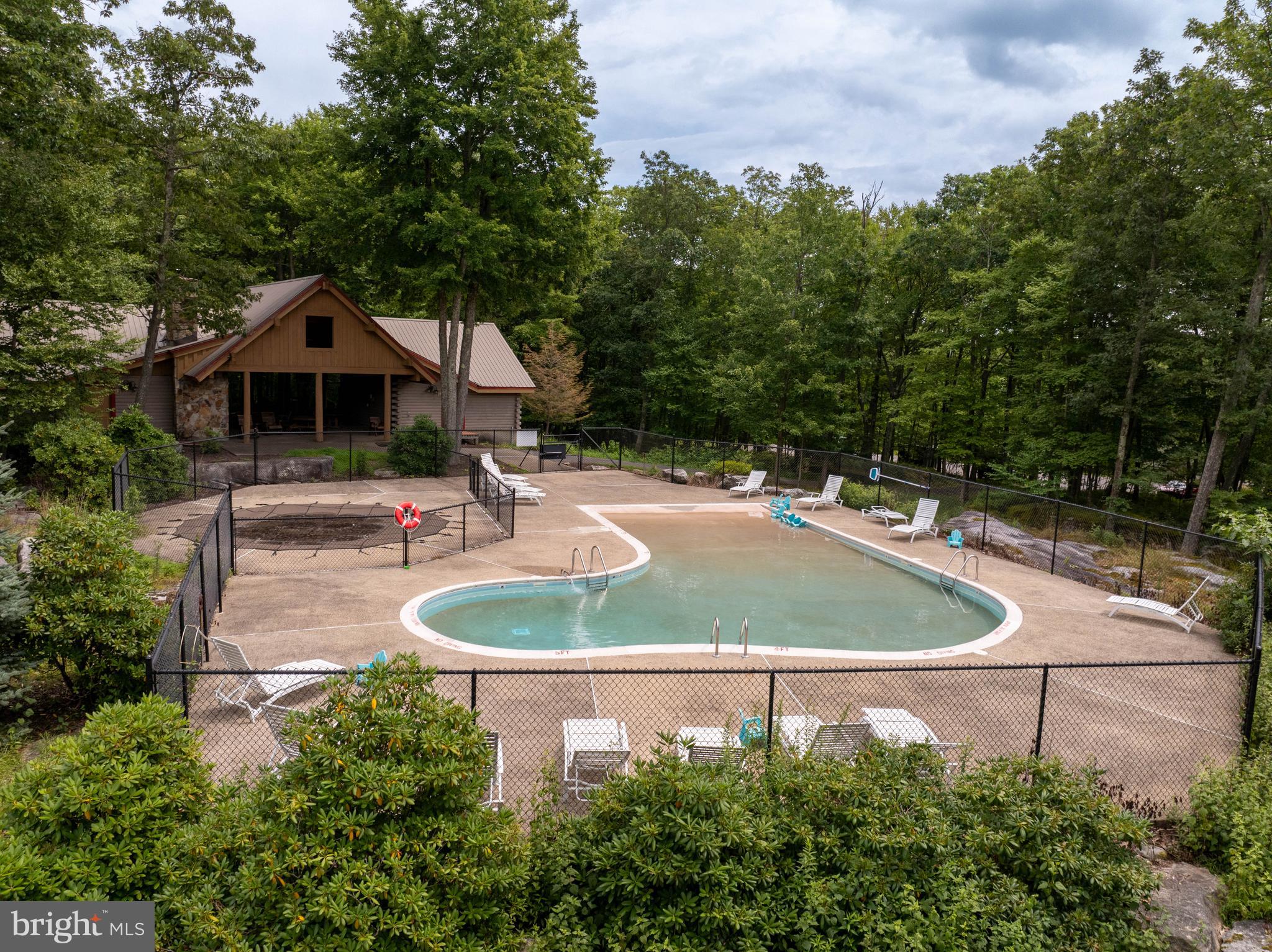 DEEP CREEK HIGHLANDS - Residential