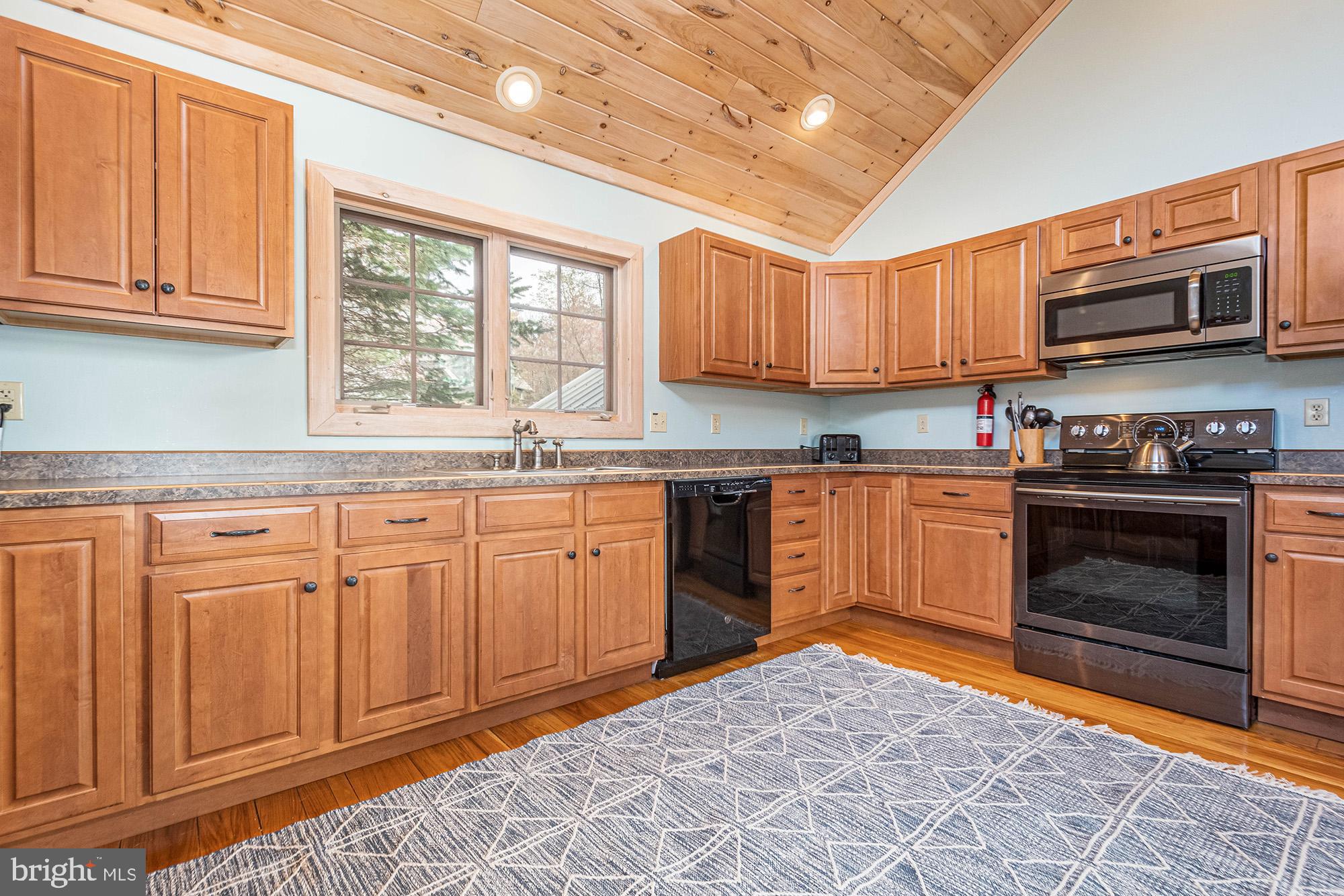 DEEP CREEK HIGHLANDS - Residential