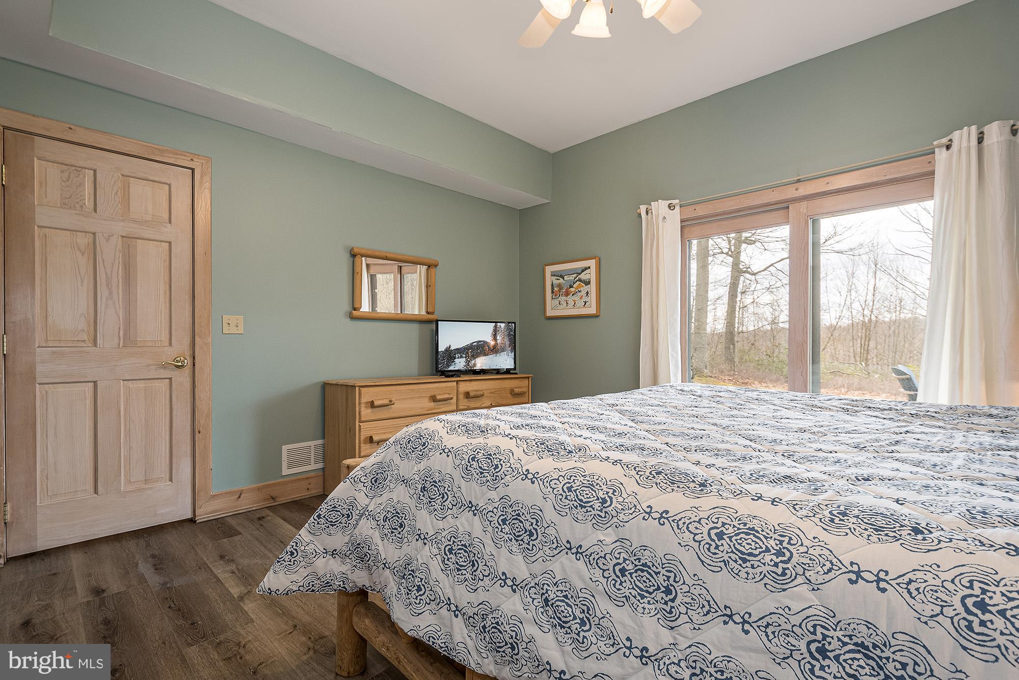 DEEP CREEK HIGHLANDS - Residential