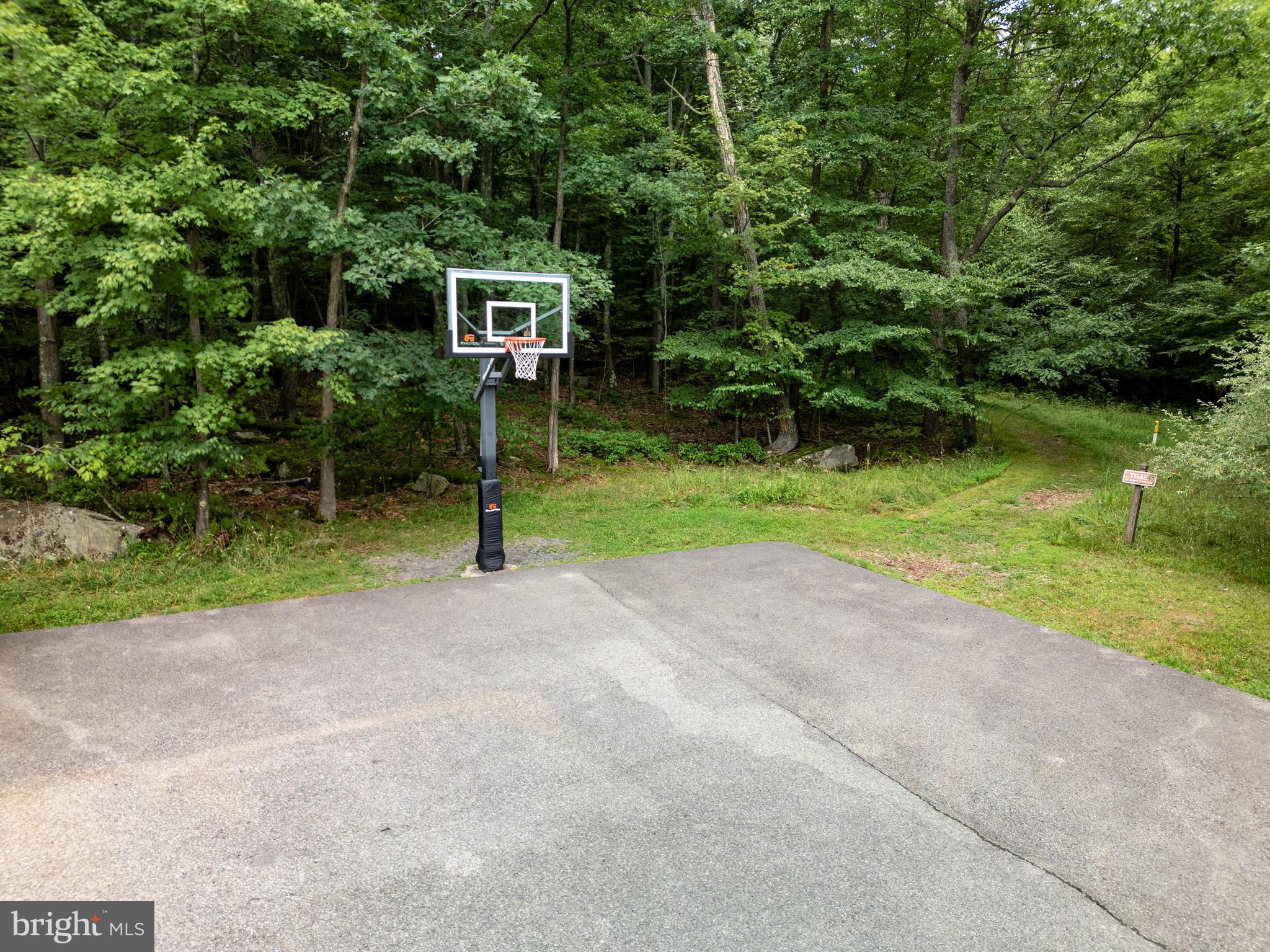 DEEP CREEK HIGHLANDS - Residential