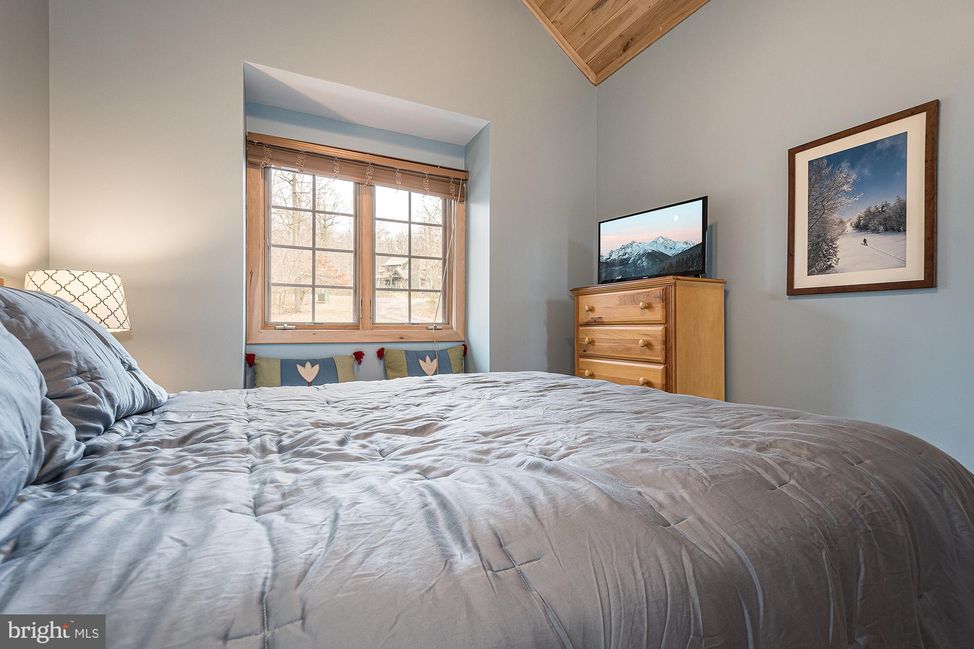 DEEP CREEK HIGHLANDS - Residential