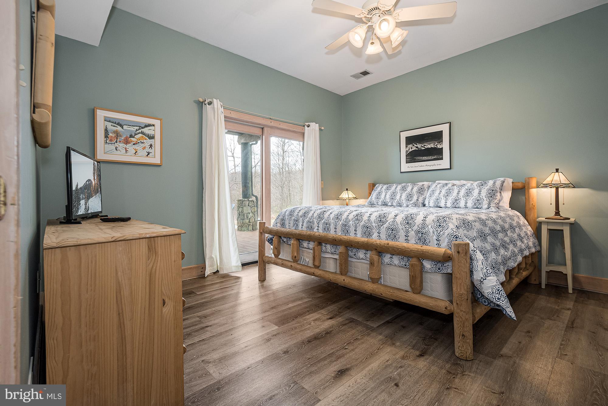 DEEP CREEK HIGHLANDS - Residential