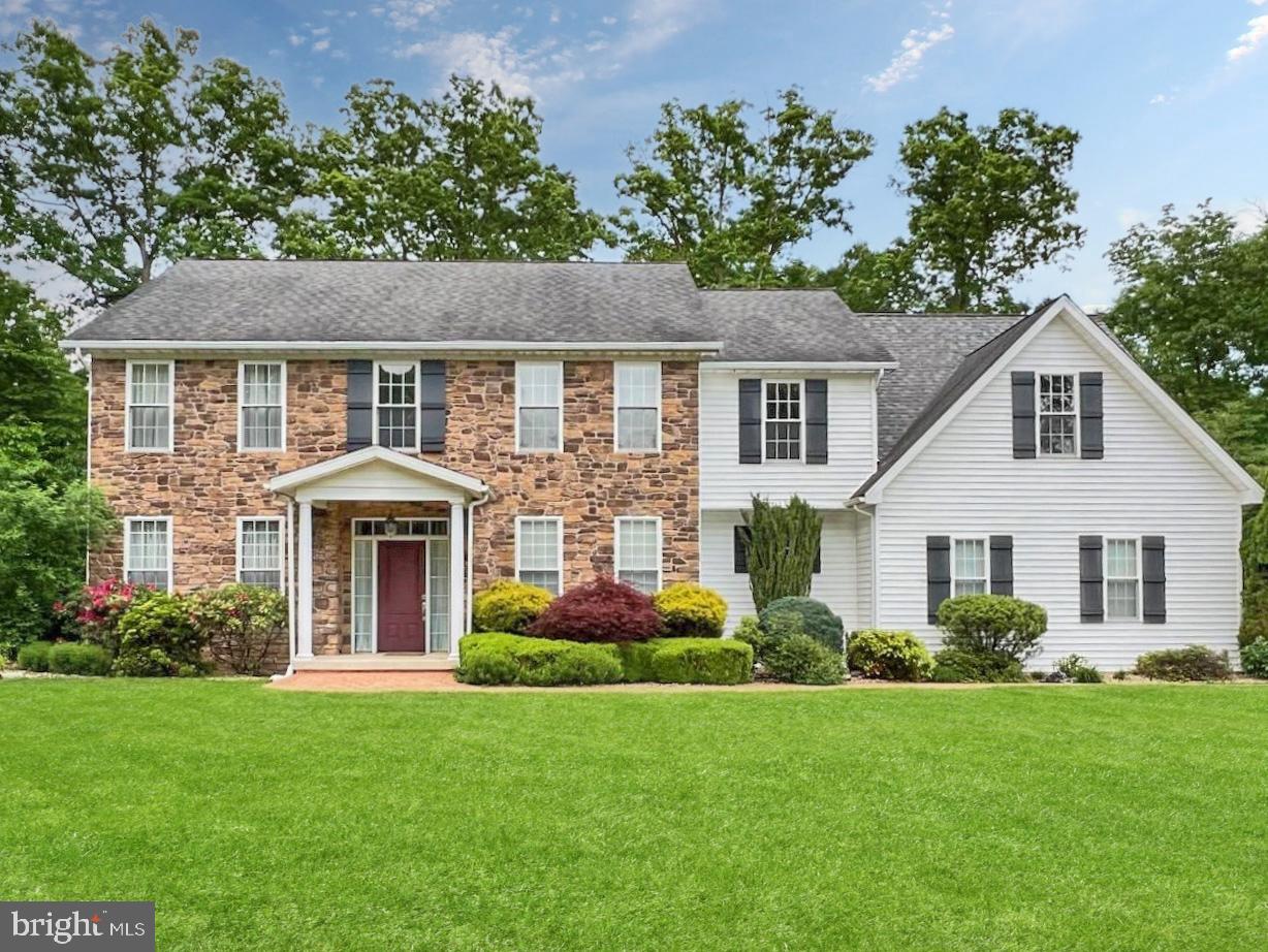 LAKEWOOD - Residential