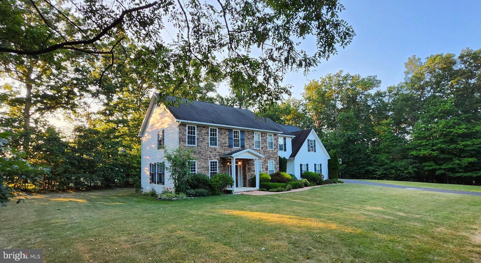 LAKEWOOD - Residential