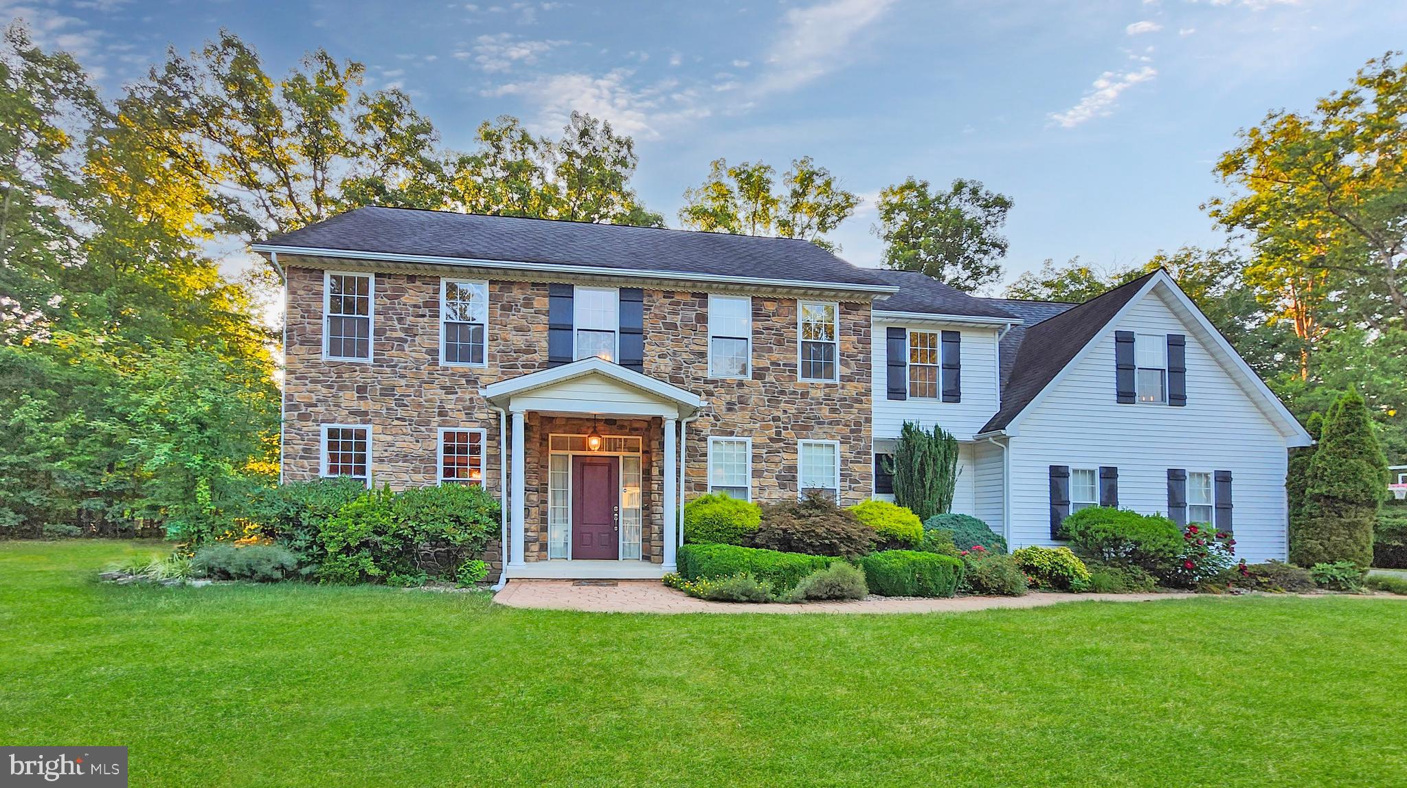 LAKEWOOD - Residential