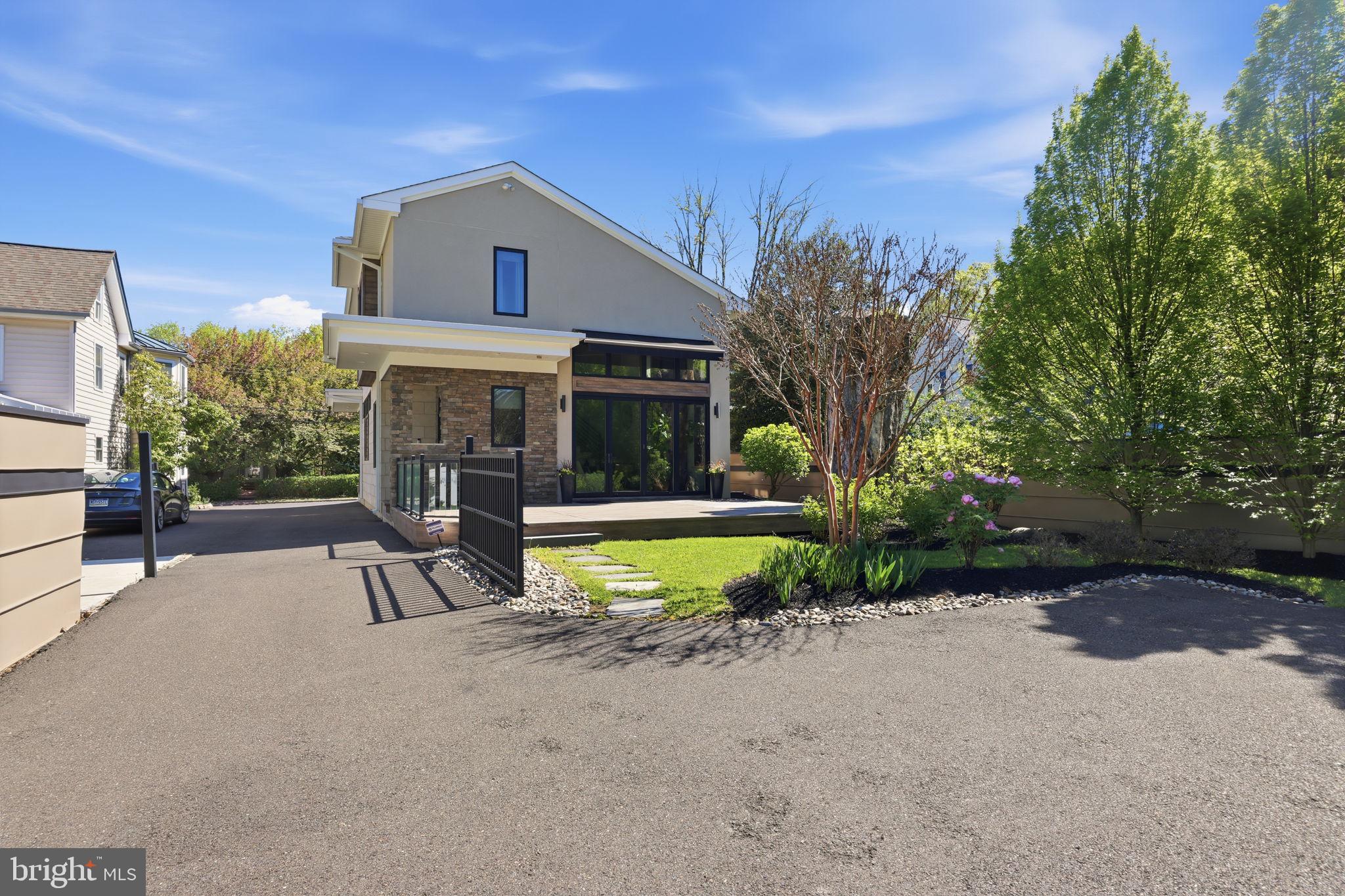 DOYLESTOWN BORO - Residential