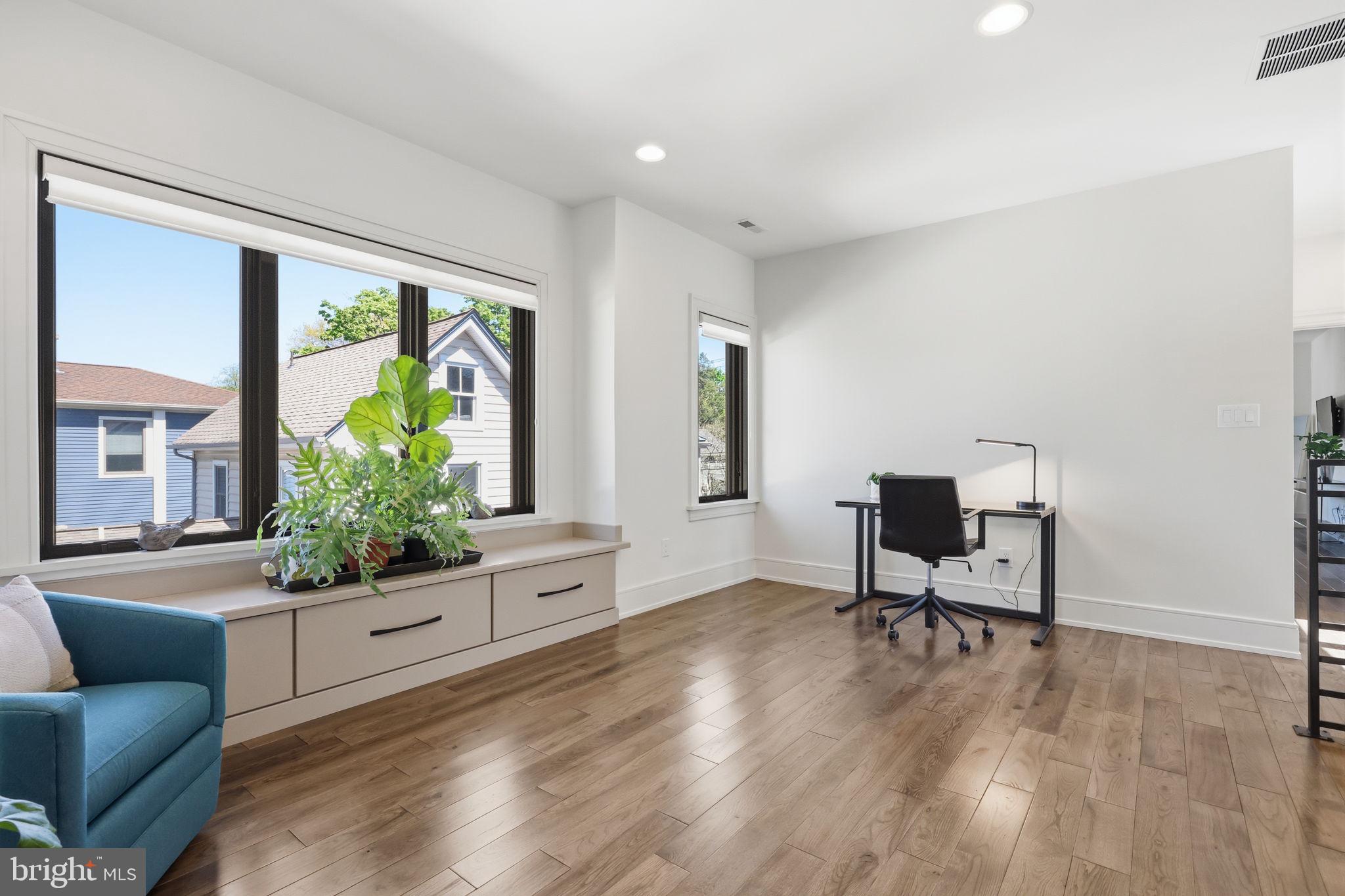 DOYLESTOWN BORO - Residential