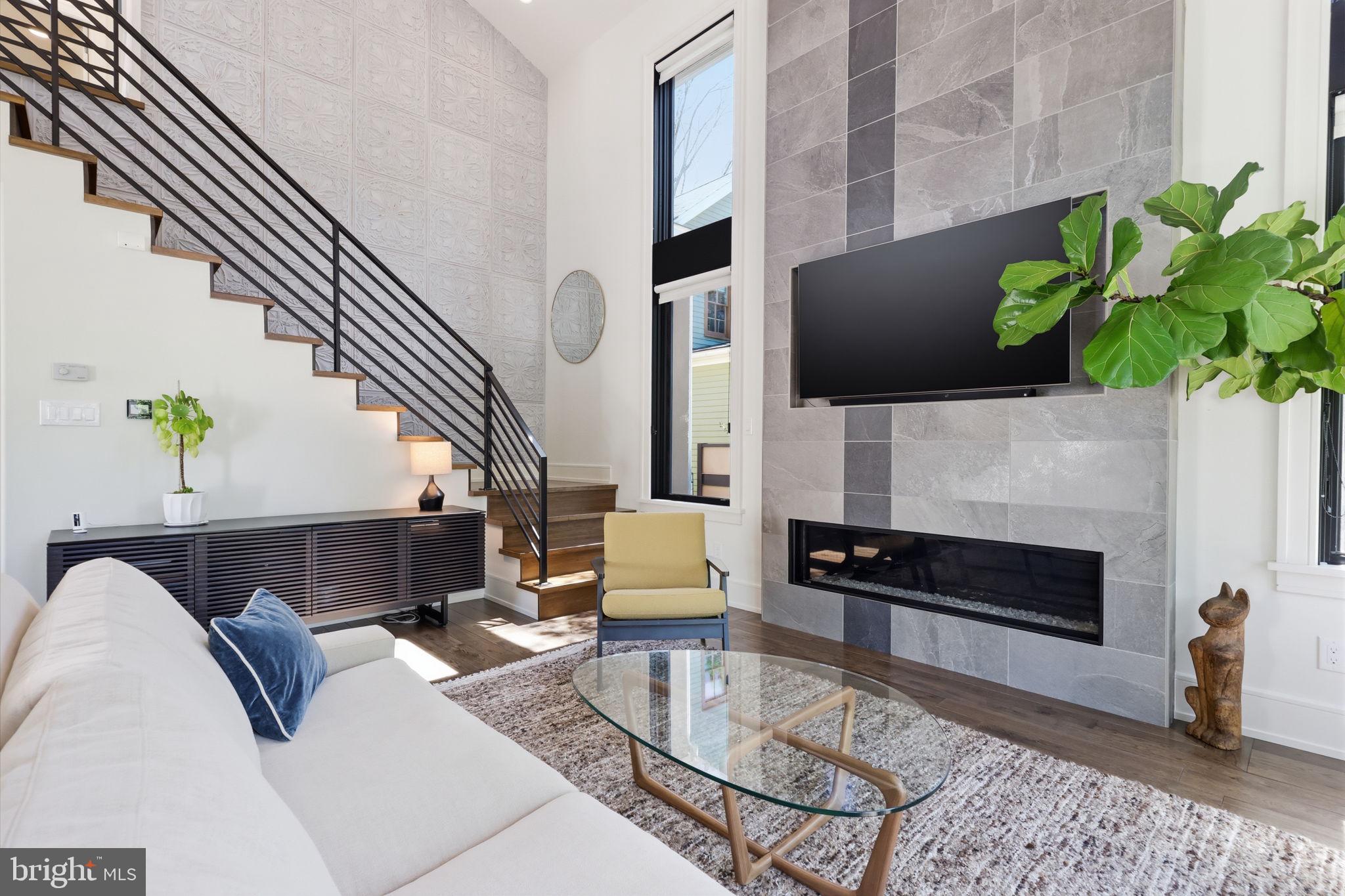 DOYLESTOWN BORO - Residential