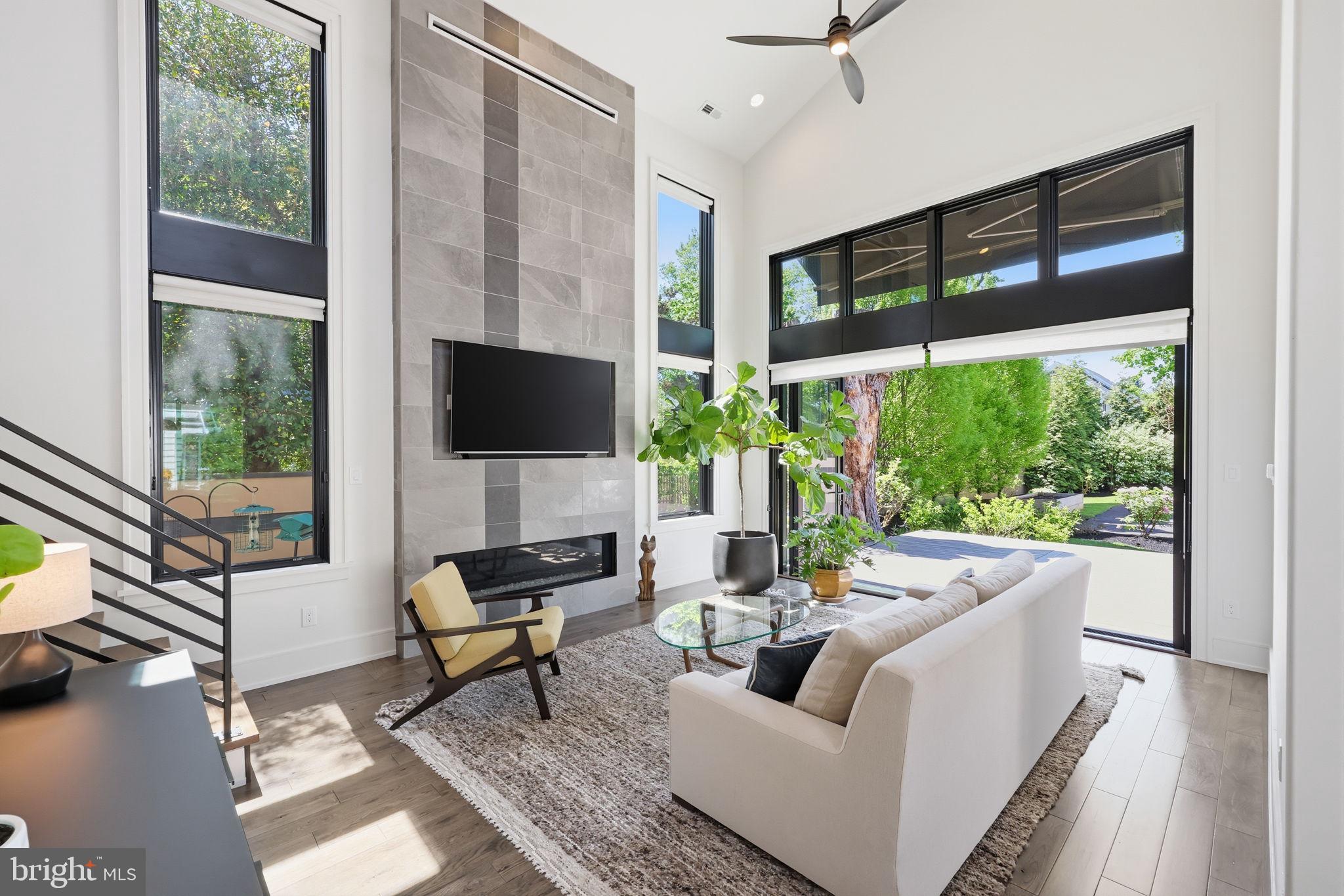 DOYLESTOWN BORO - Residential