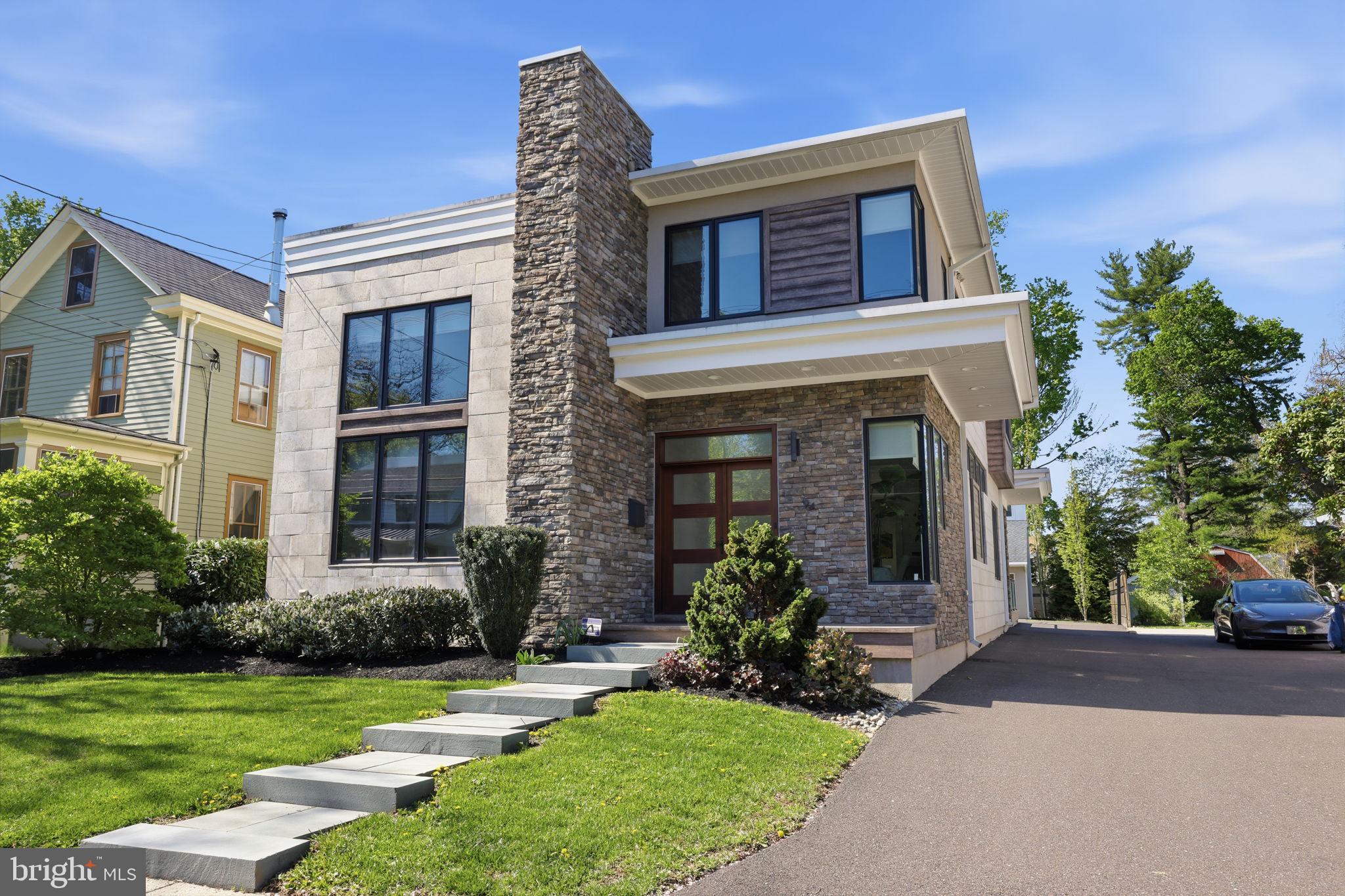 DOYLESTOWN BORO - Residential