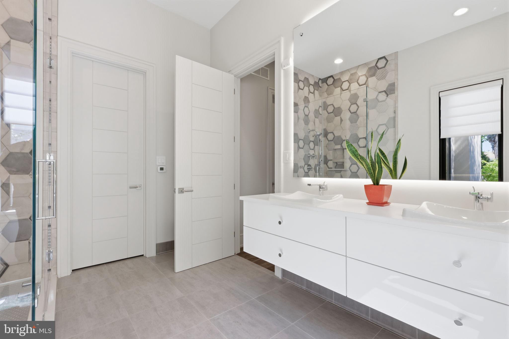 DOYLESTOWN BORO - Residential