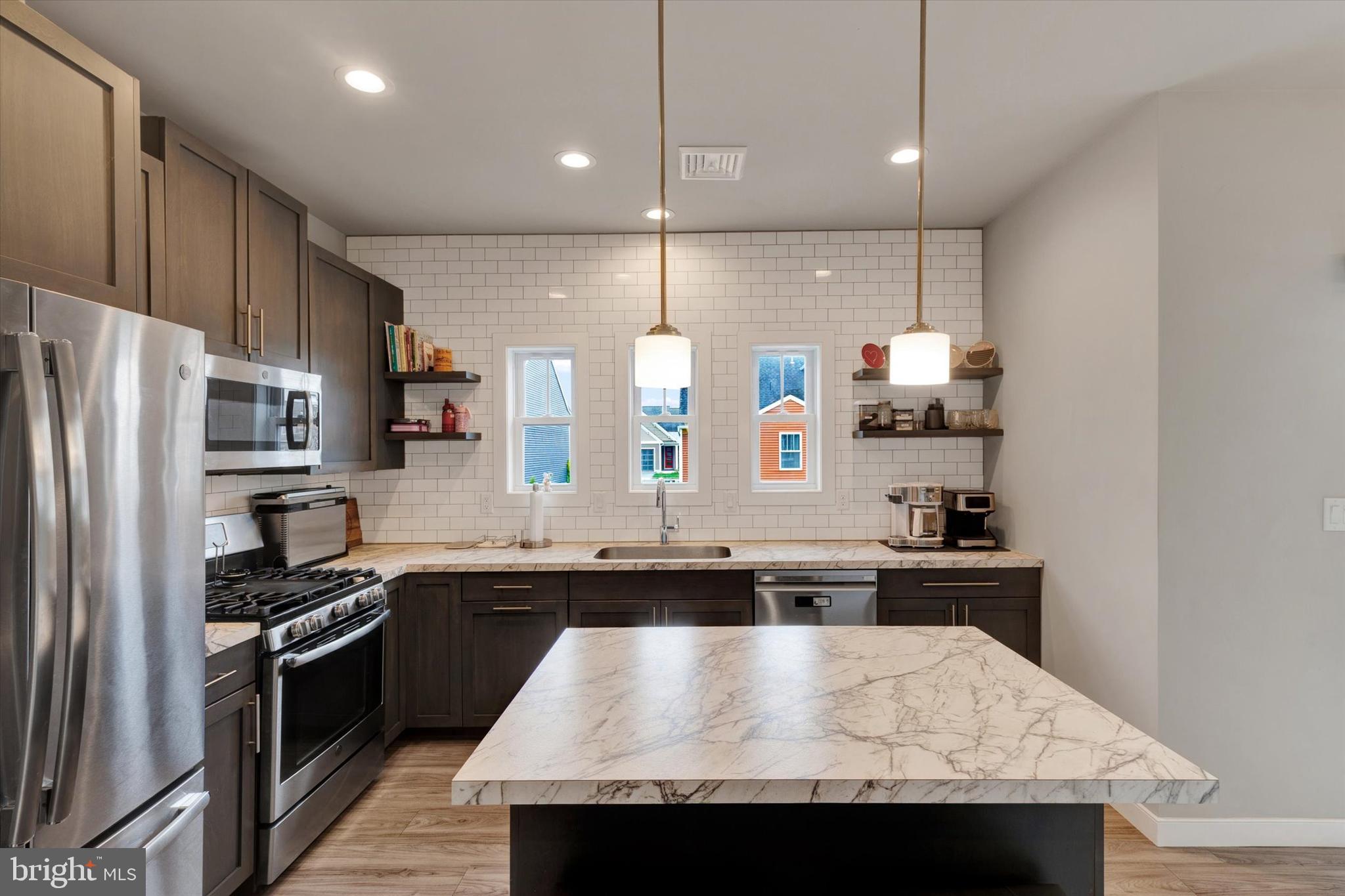 THE GABLES AT ELM TREE - Residential