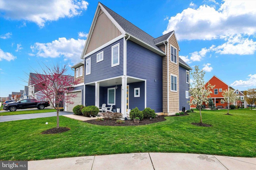 Photo of 1402 Heatherwood Drive, MOUNT JOY, PA 17552 (MLS # PALA2068218)