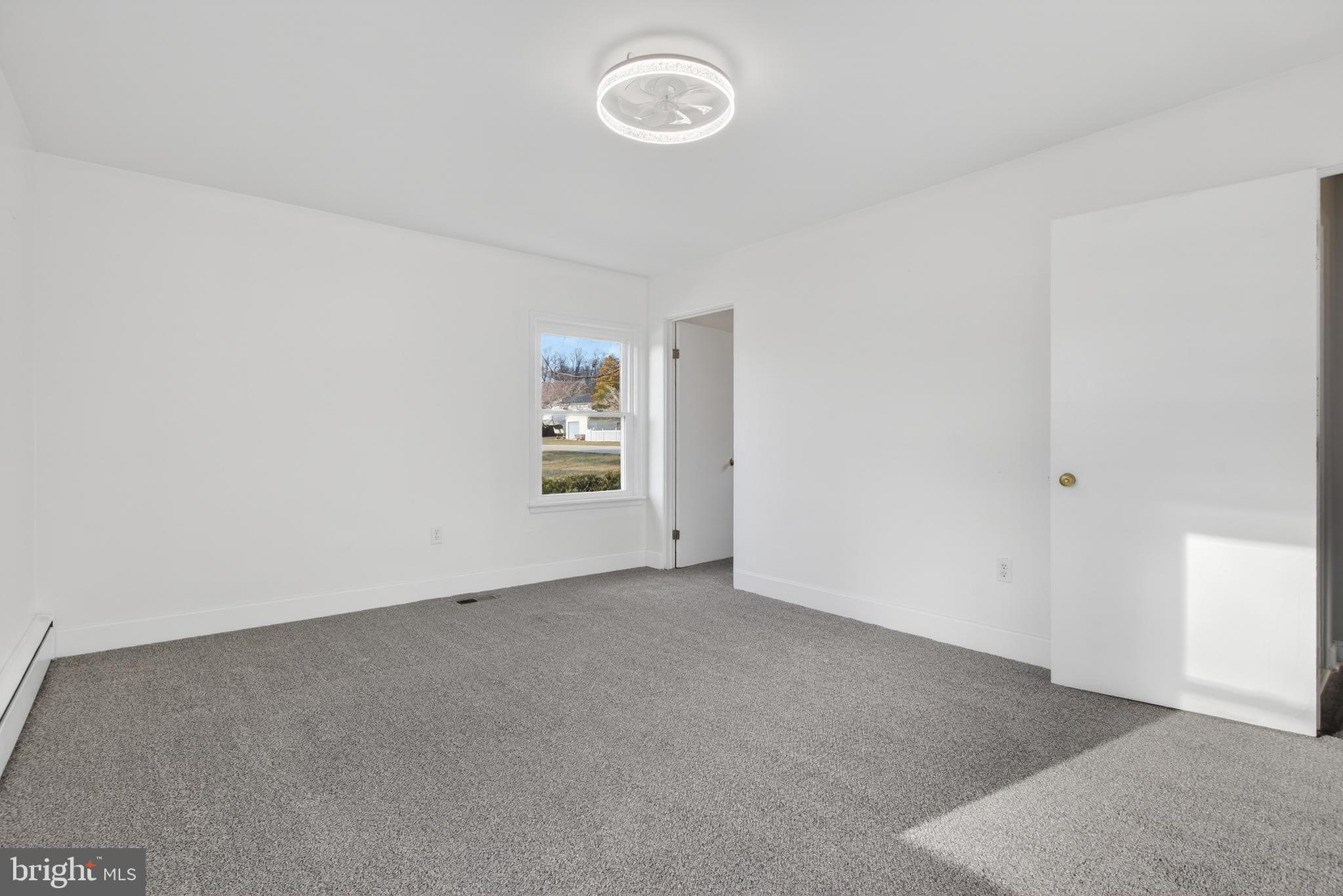 RED LION - Residential