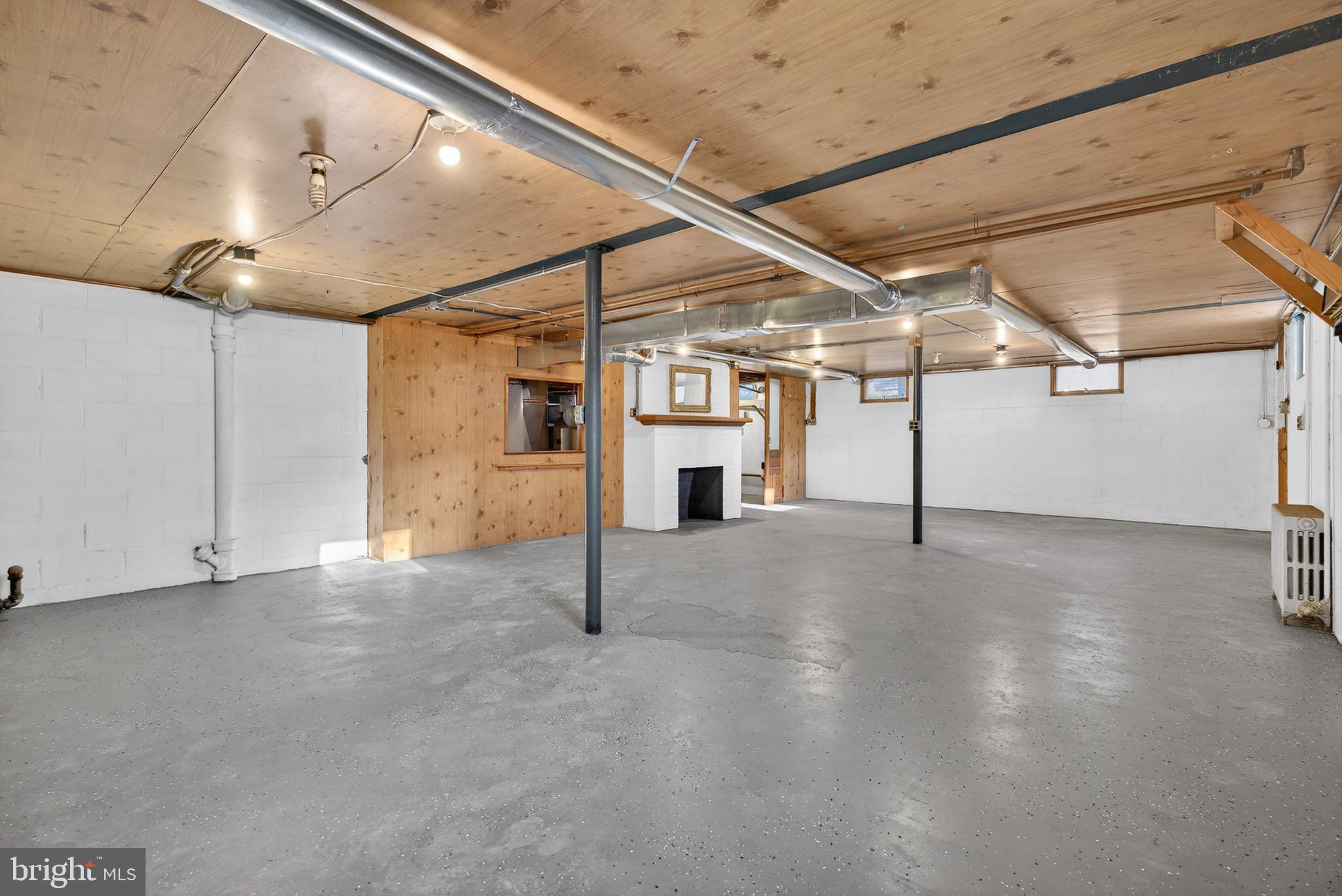 RED LION - Residential