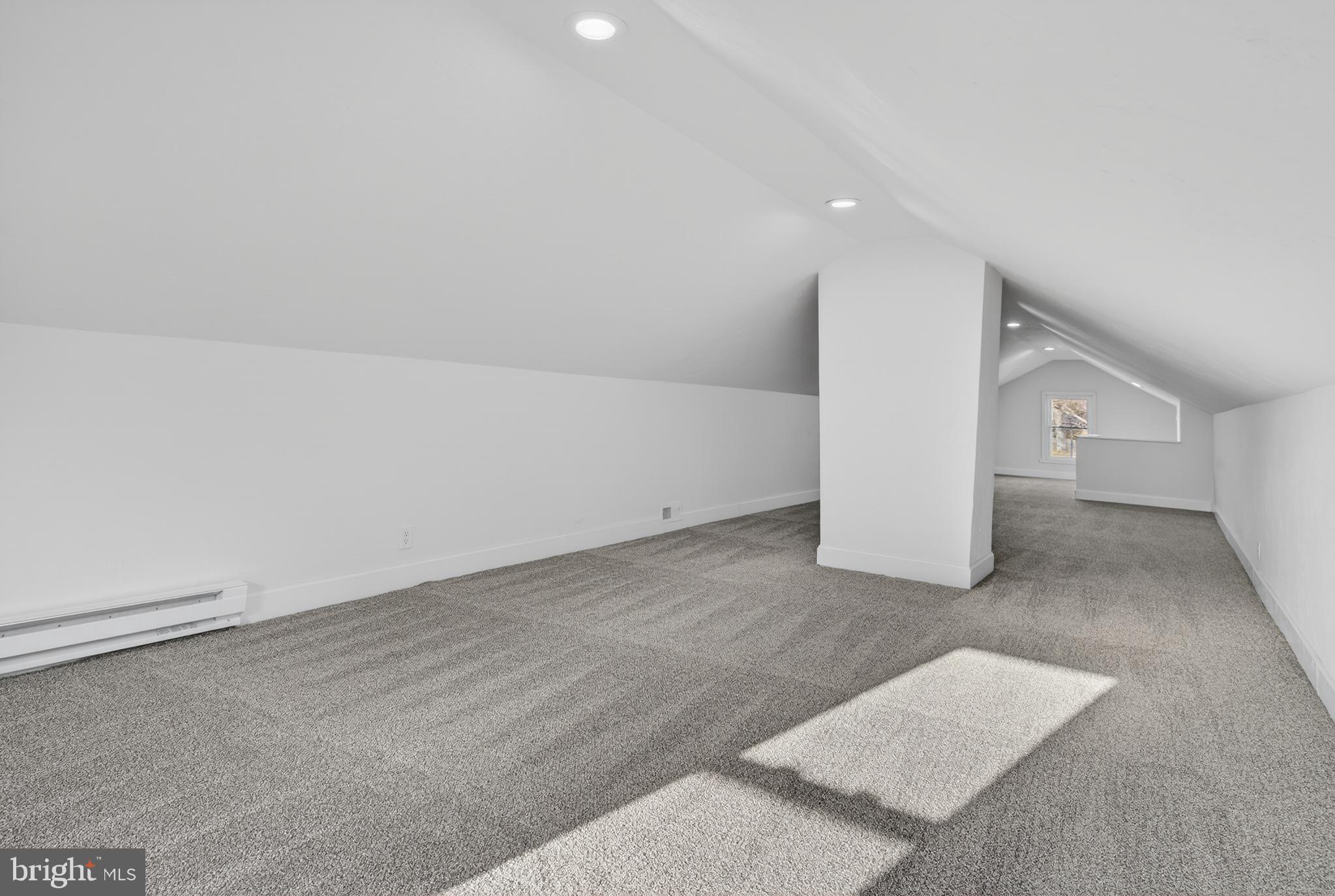 RED LION - Residential