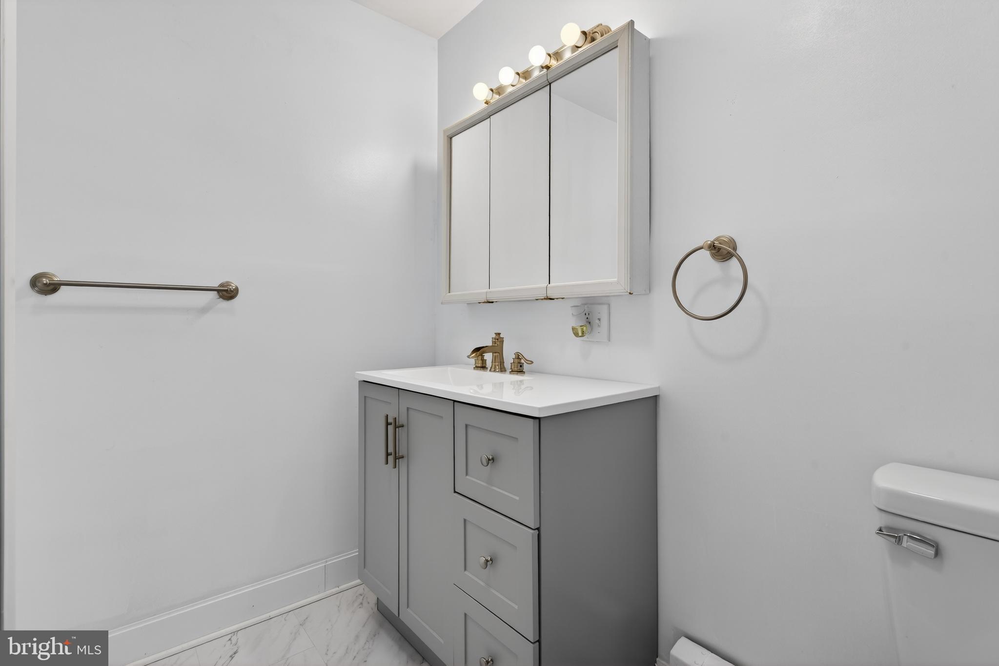 RED LION - Residential