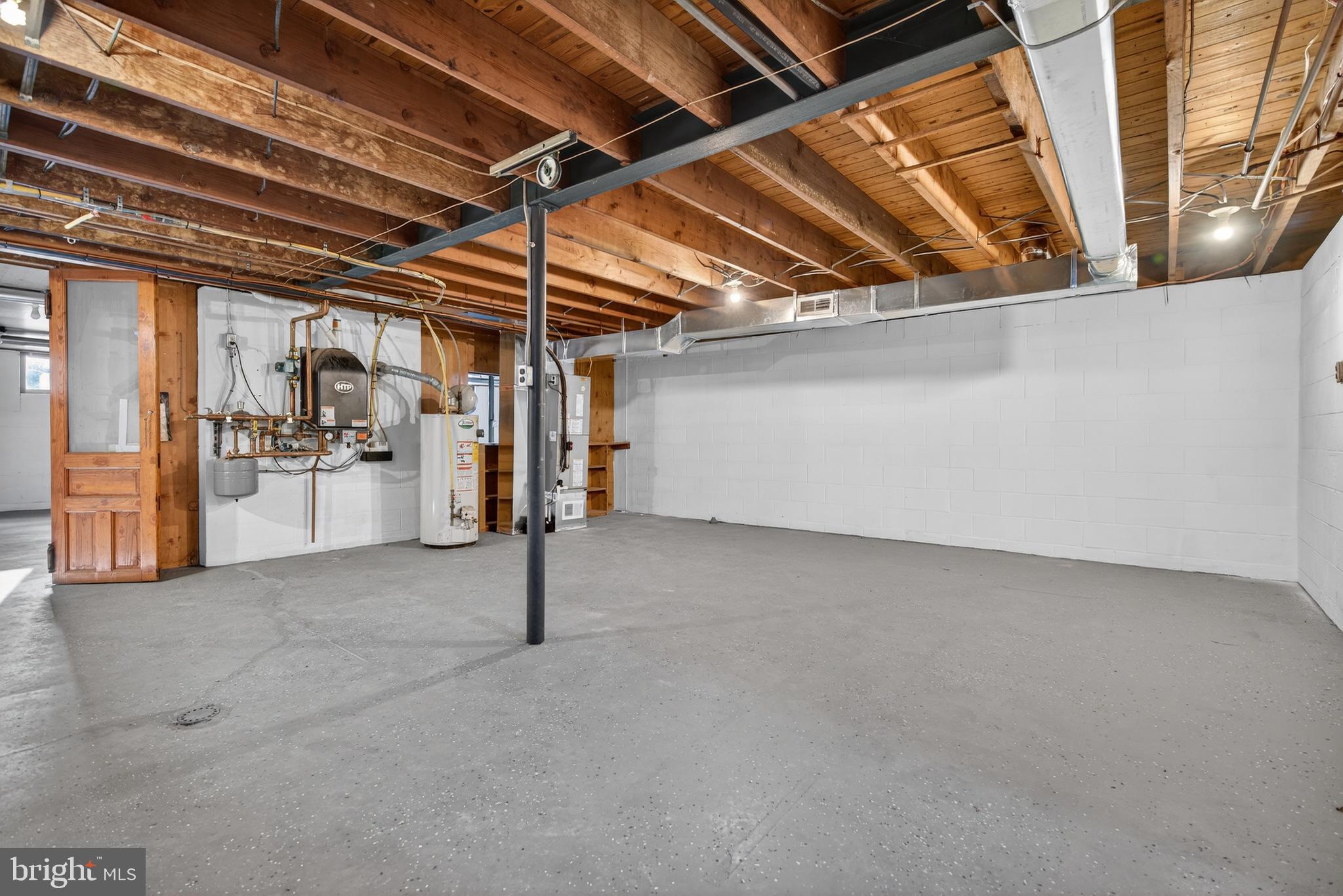 RED LION - Residential