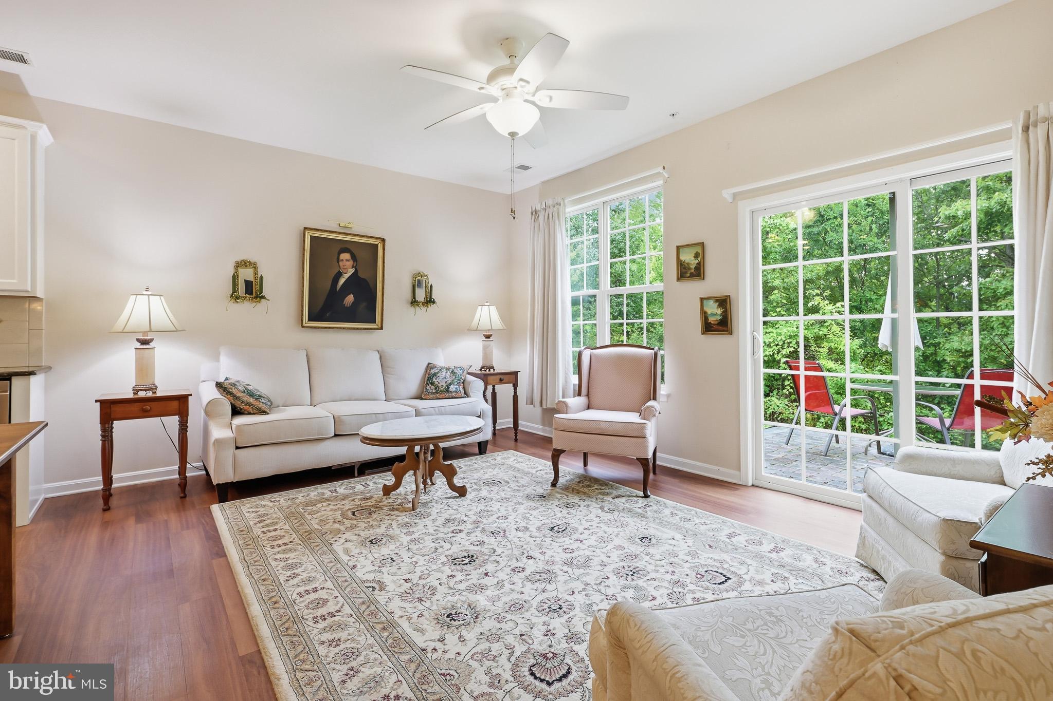 6 FOUNTAINVIEW DRIVE